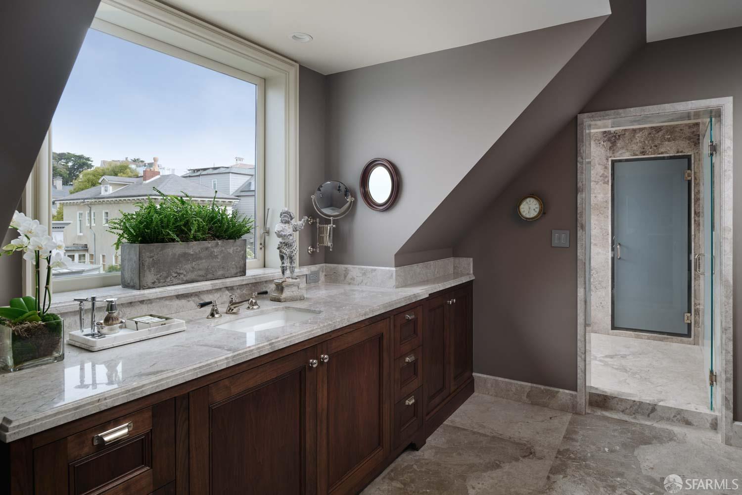 Detail Gallery Image 25 of 56 For 3199 Jackson Ave, San Francisco,  CA 94115 - 9 Beds | 10/5 Baths