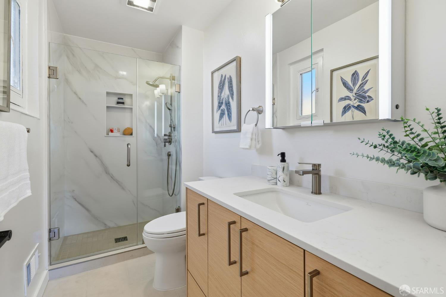 Detail Gallery Image 10 of 31 For 741 Gellert Blvd, Daly City,  CA 94015 - 3 Beds | 3 Baths