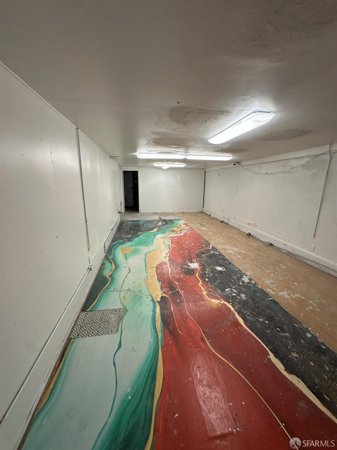 Detail Gallery Image 8 of 9 For 3327 24th St, San Francisco,  CA 94110 - – Beds | – Baths