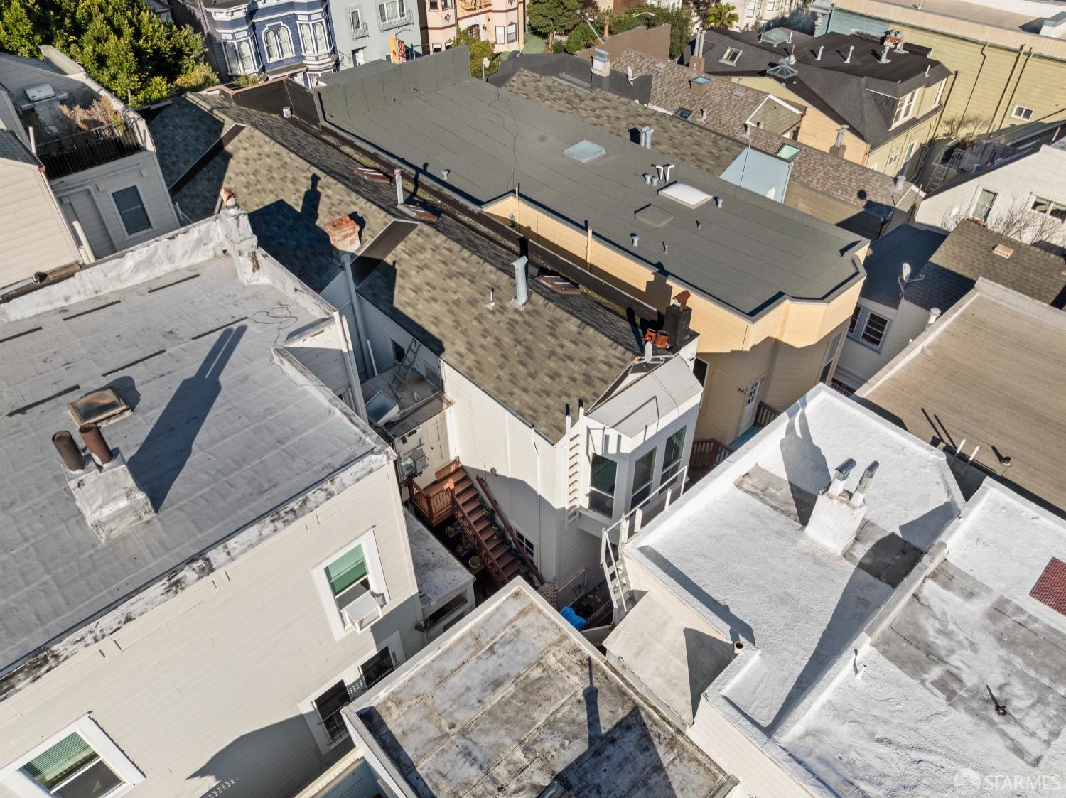 Detail Gallery Image 30 of 39 For 483 Oak St, San Francisco,  CA 94102 - 4 Beds | 2 Baths