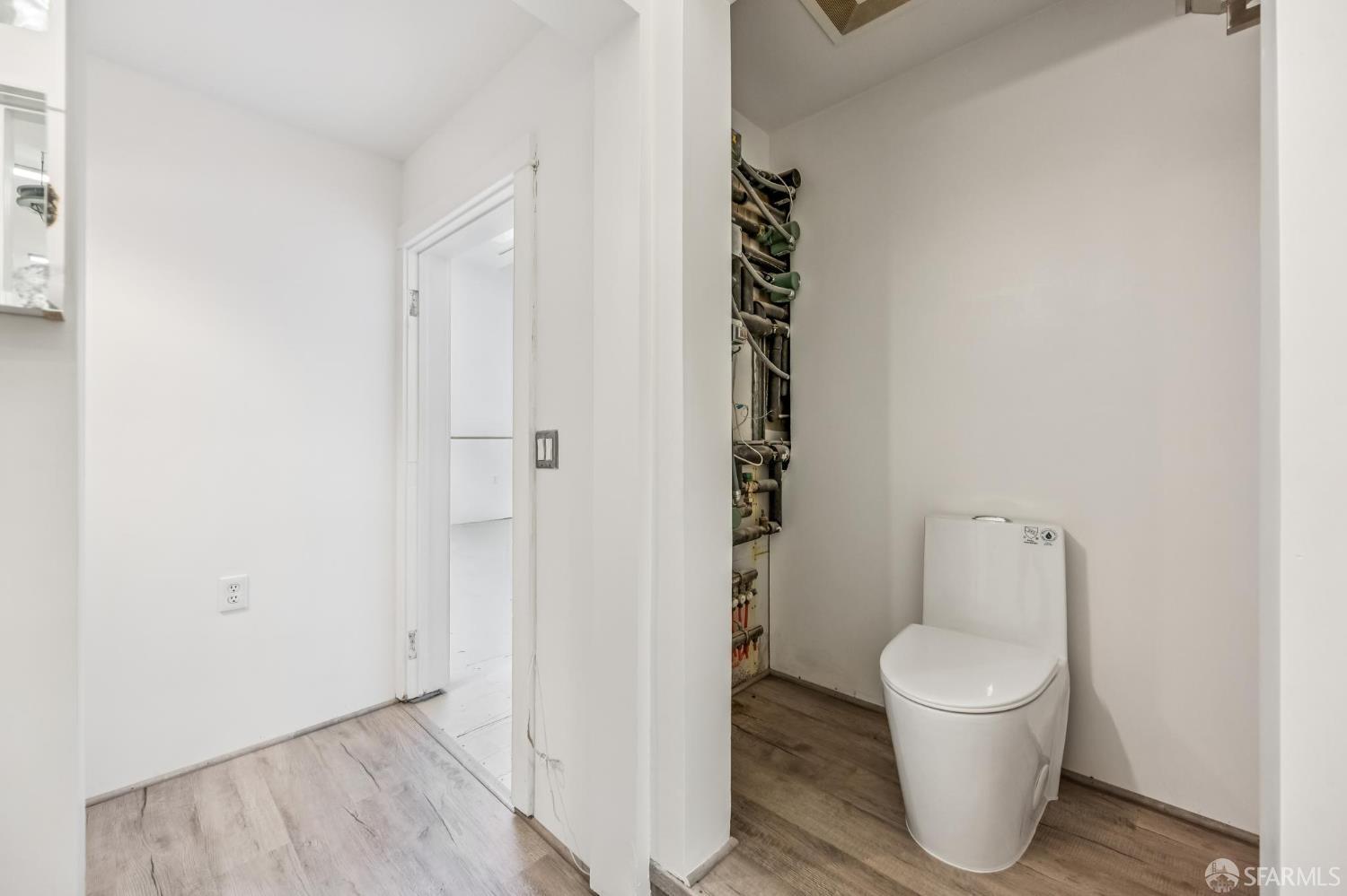 Detail Gallery Image 71 of 87 For 1066 Bryant St, San Francisco,  CA 94103 - 4 Beds | 5/1 Baths