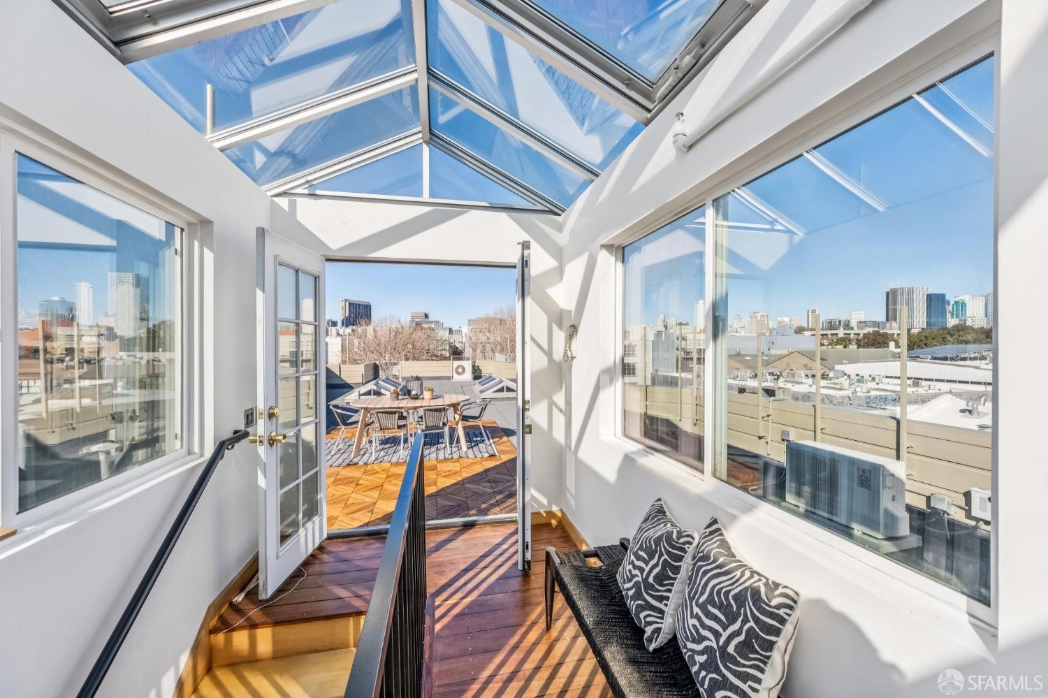 Detail Gallery Image 38 of 87 For 1066 Bryant St, San Francisco,  CA 94103 - 4 Beds | 5/1 Baths