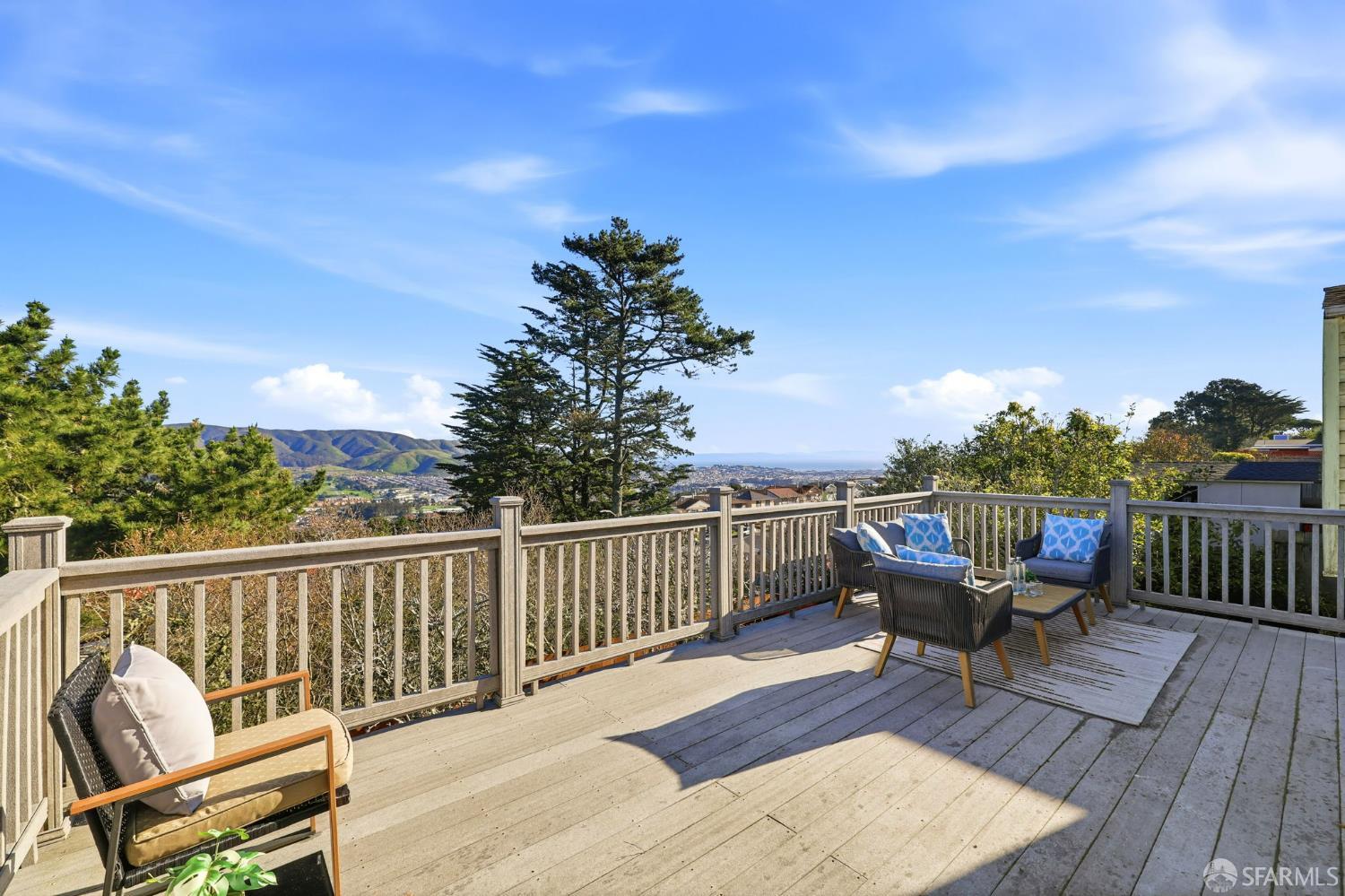 Detail Gallery Image 22 of 31 For 741 Gellert Blvd, Daly City,  CA 94015 - 3 Beds | 3 Baths