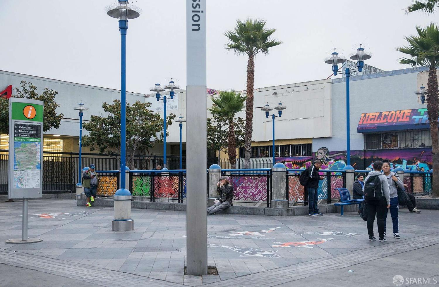 Detail Gallery Image 3 of 9 For 3327 24th St, San Francisco,  CA 94110 - – Beds | – Baths