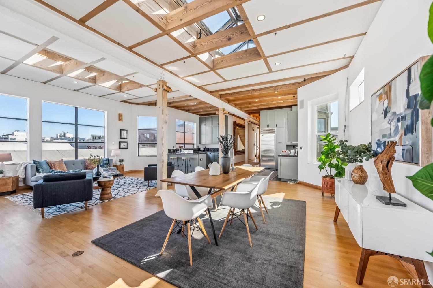 Detail Gallery Image 10 of 87 For 1066 Bryant St, San Francisco,  CA 94103 - 4 Beds | 5/1 Baths