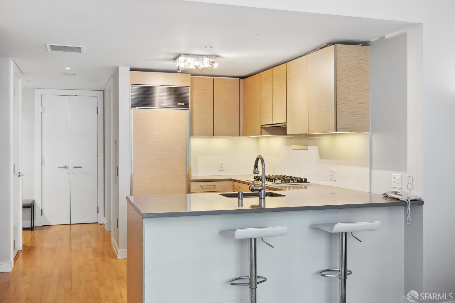 Detail Gallery Image 11 of 46 For 301 Mission St 25b,  San Francisco,  CA 94105 - 1 Beds | 1 Baths