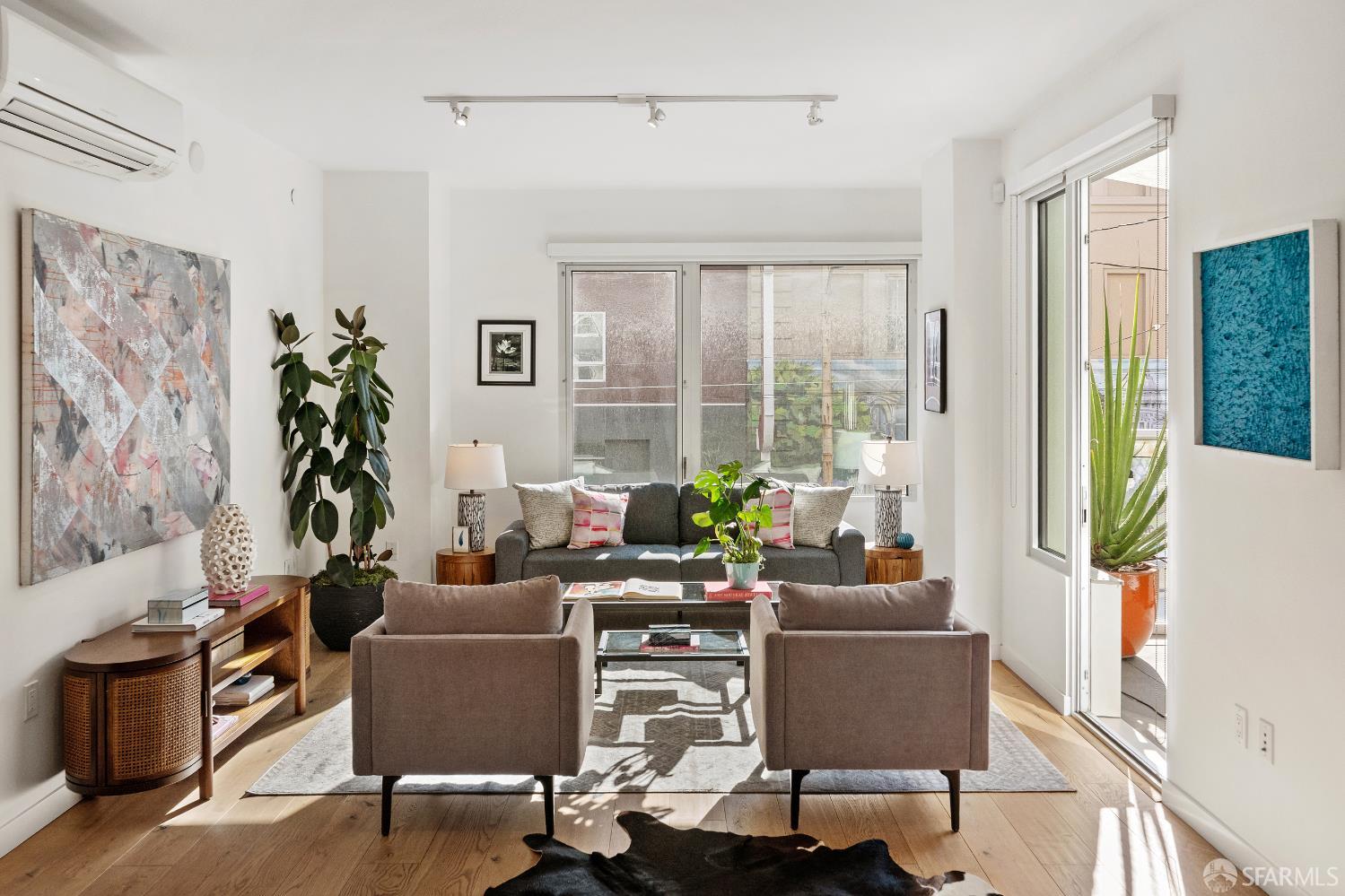 11 Franklin Street # 206