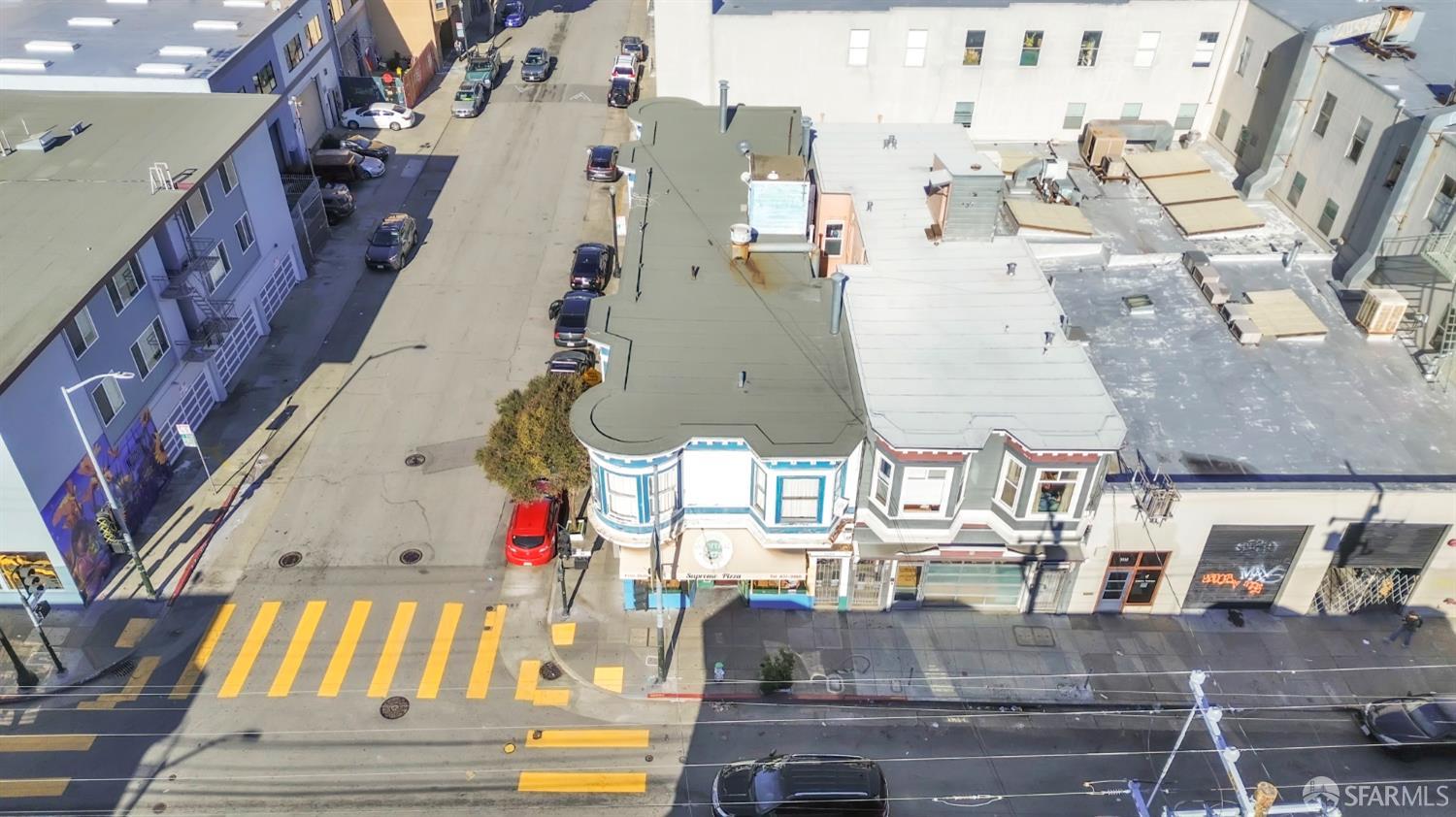 Detail Gallery Image 6 of 14 For 3344 18th St, San Francisco,  CA 94110 - – Beds | – Baths