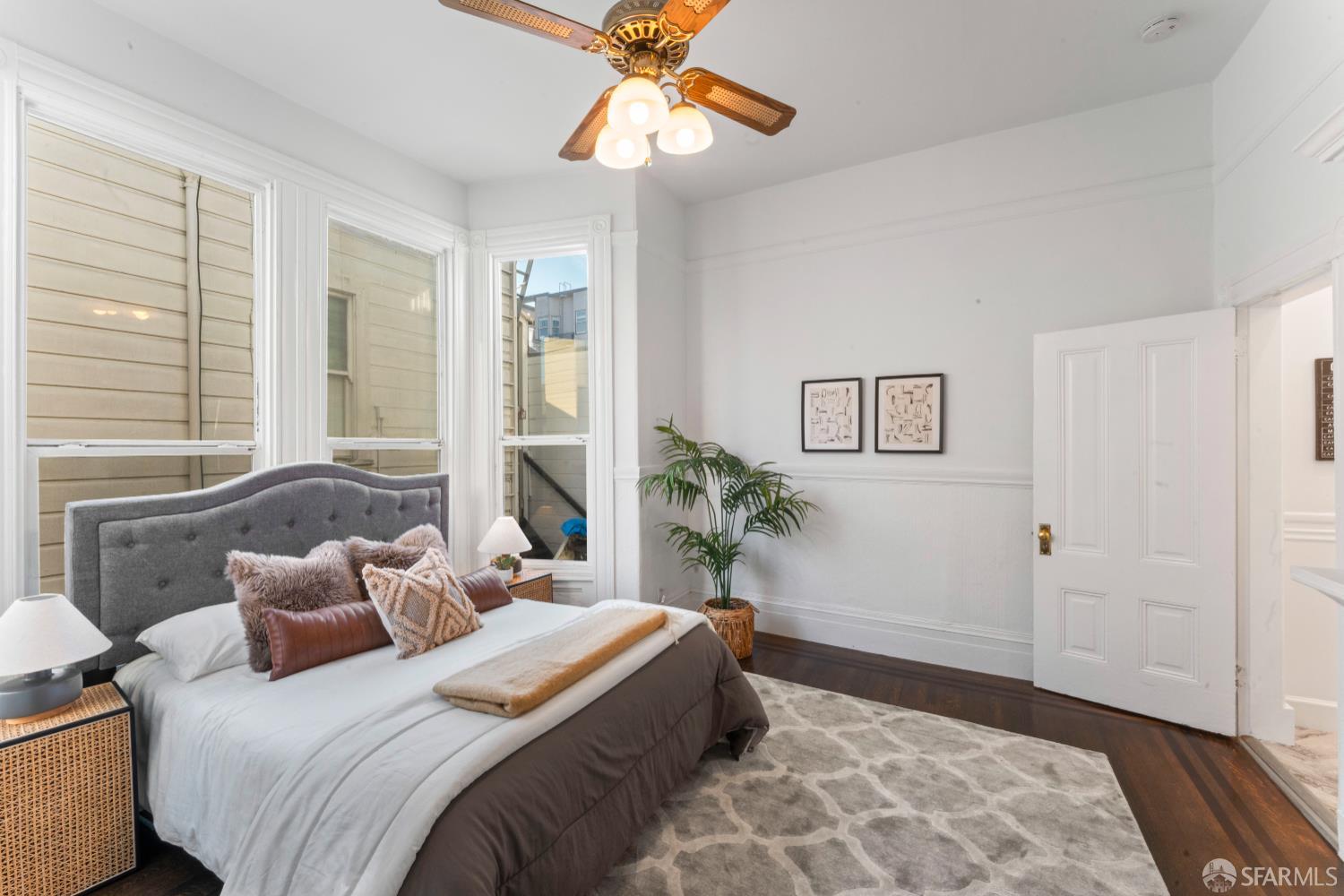 Detail Gallery Image 14 of 39 For 483 Oak St, San Francisco,  CA 94102 - 4 Beds | 2 Baths