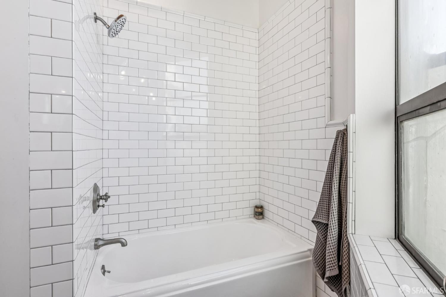 Detail Gallery Image 36 of 87 For 1066 Bryant St, San Francisco,  CA 94103 - 4 Beds | 5/1 Baths