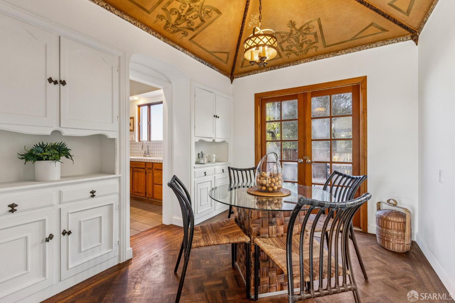 Detail Gallery Image 18 of 55 For 2830 Lawton St, San Francisco,  CA 94122 - 3 Beds | 1/2 Baths