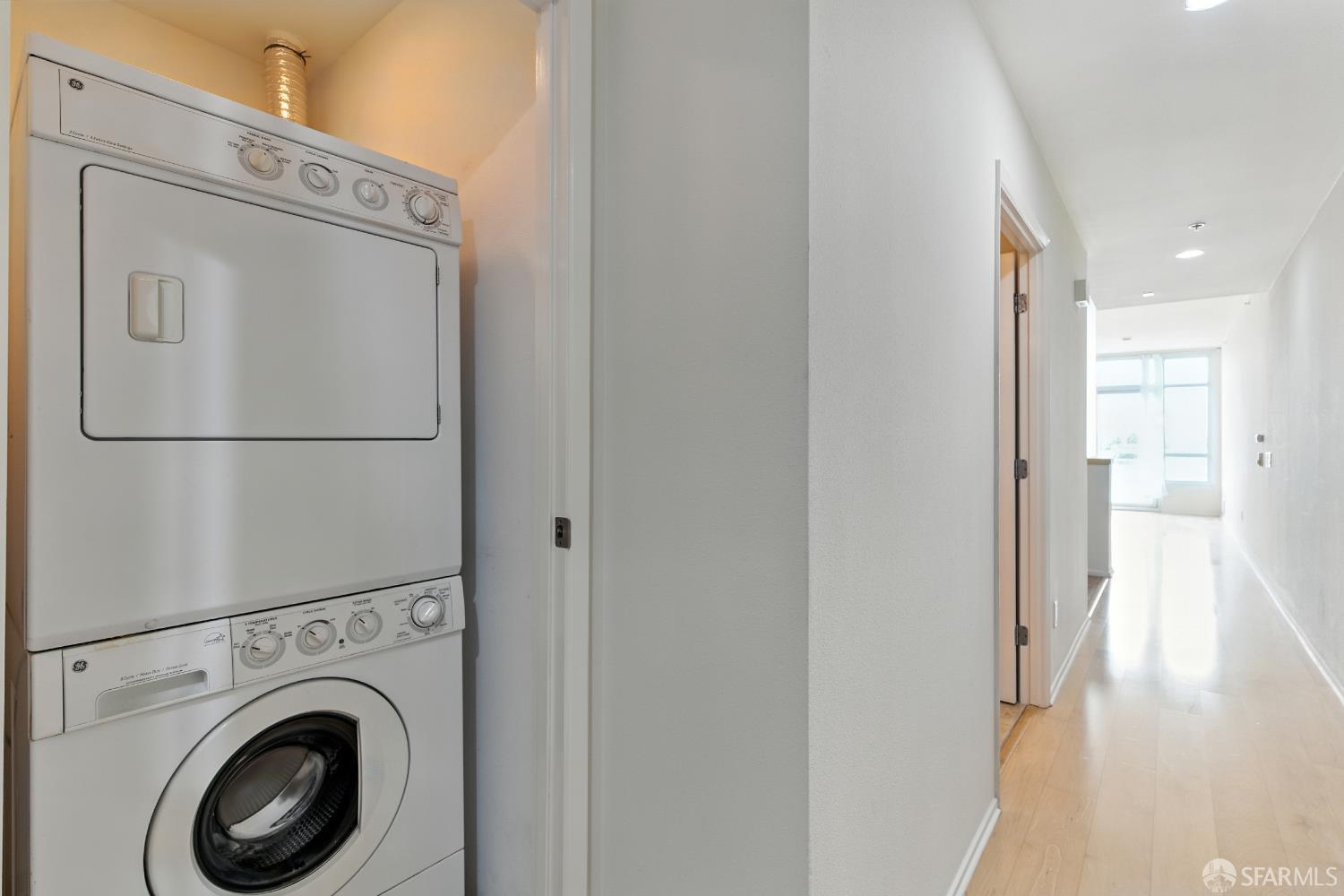 Detail Gallery Image 18 of 28 For 1 Lakeside Dr #1006,  Oakland,  CA 94612 - 1 Beds | 1 Baths