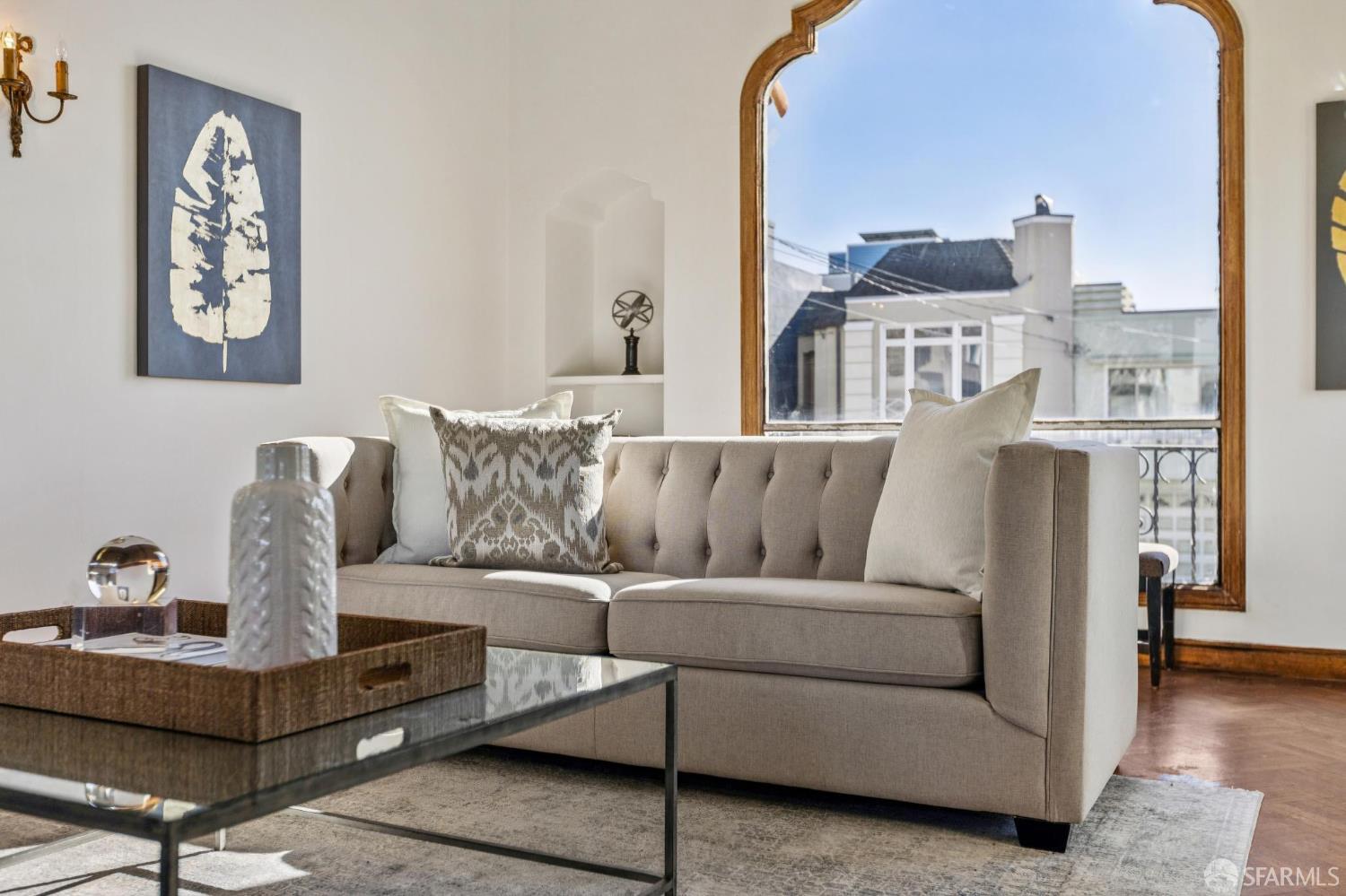 Detail Gallery Image 6 of 55 For 2830 Lawton St, San Francisco,  CA 94122 - 3 Beds | 1/2 Baths