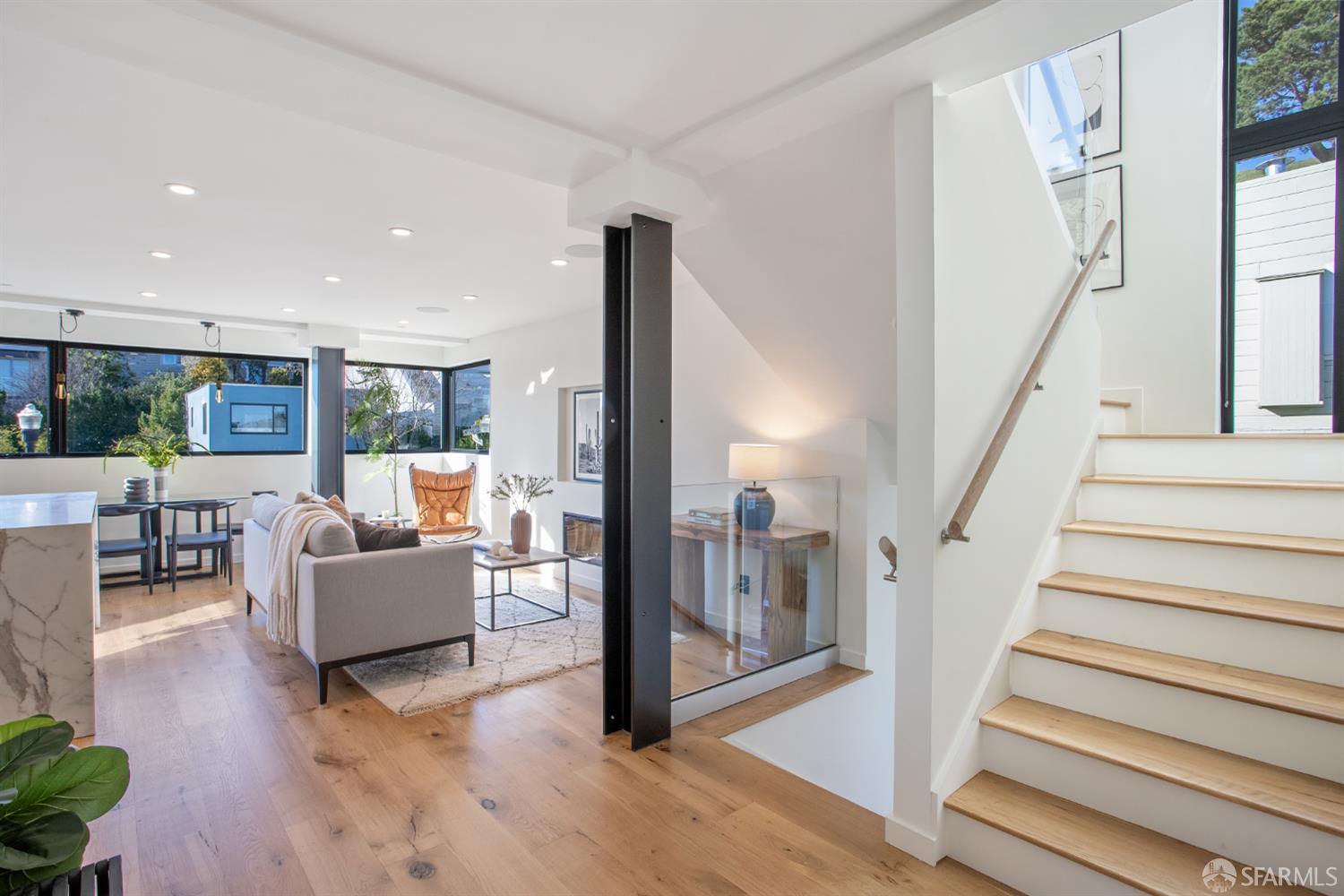 Detail Gallery Image 27 of 29 For 495 Chapman St, San Francisco,  CA 94110 - 4 Beds | 3 Baths