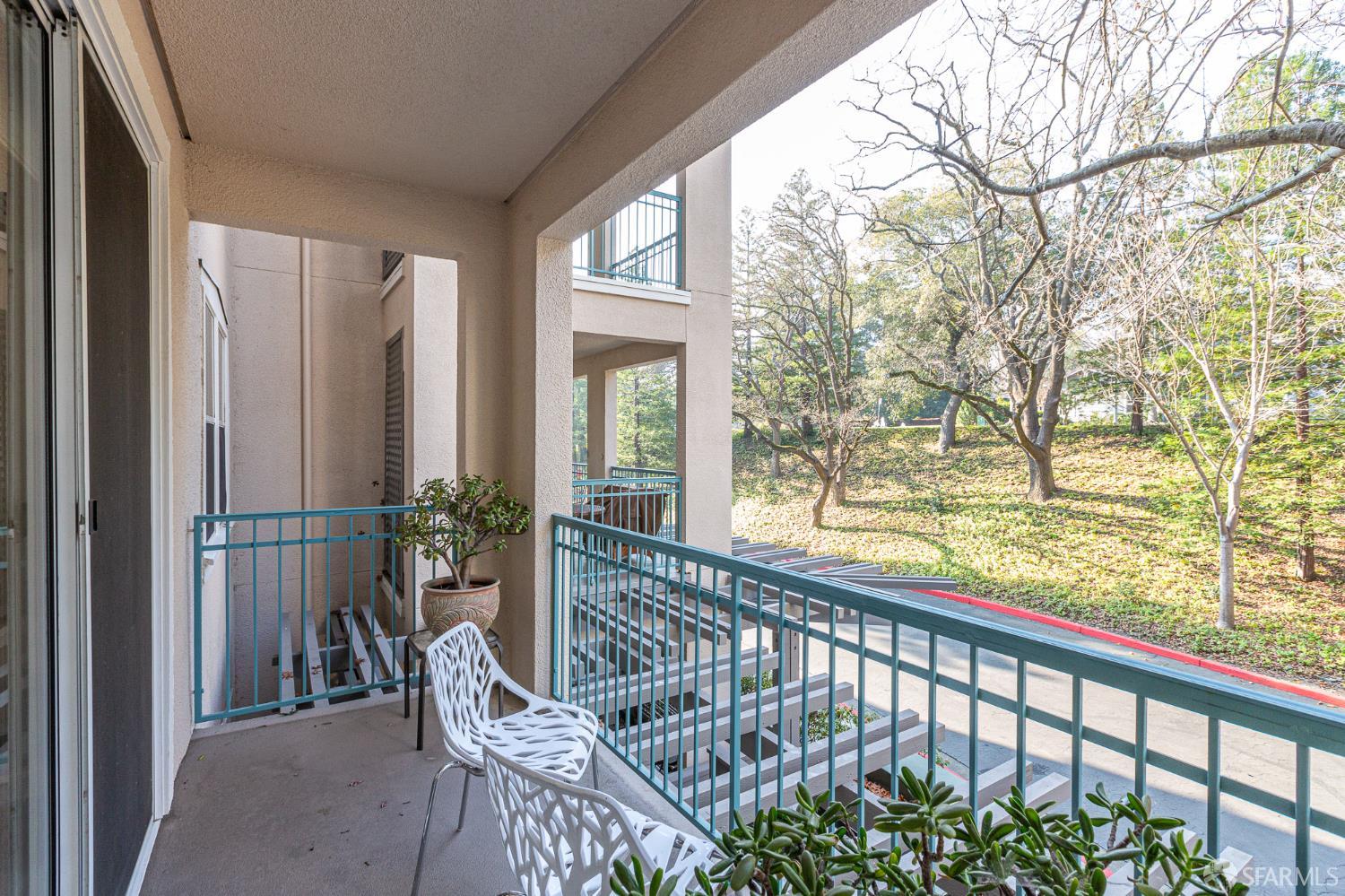 Detail Gallery Image 16 of 16 For 1840 Tice Creek Dr #2210,  Walnut Creek,  CA 94595 - 1 Beds | 1/1 Baths