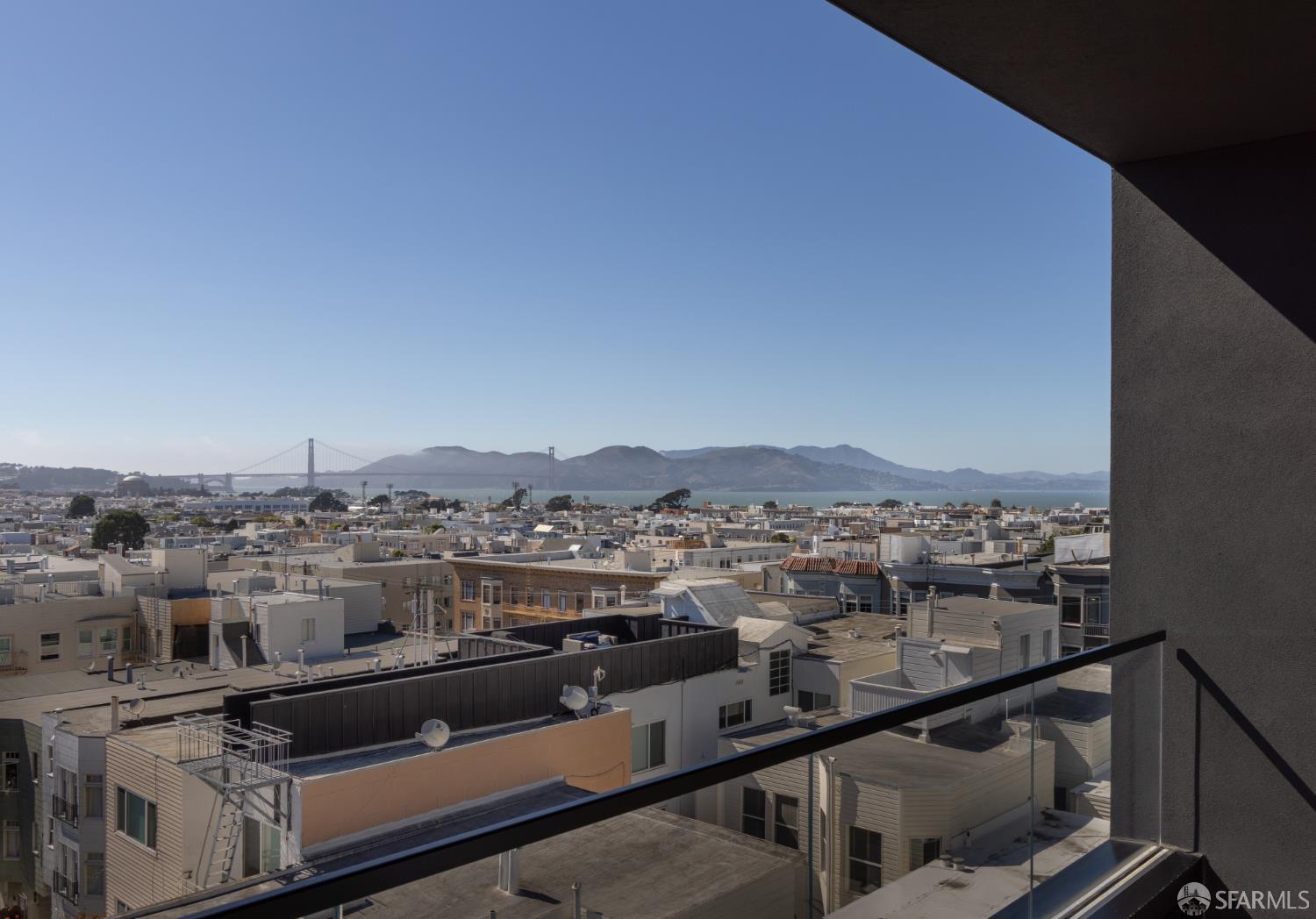 Detail Gallery Image 4 of 38 For 2525 Van Ness Ave #601,  San Francisco,  CA 94109 - 3 Beds | 3/1 Baths