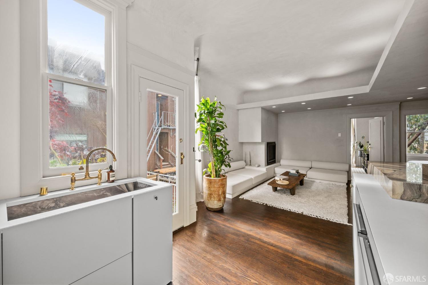 Photo #11: 426096316 Listing: Photo #11