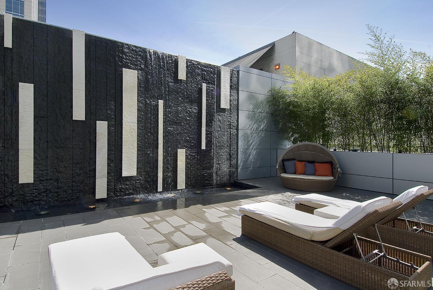 Detail Gallery Image 38 of 46 For 301 Mission St 25b,  San Francisco,  CA 94105 - 1 Beds | 1 Baths