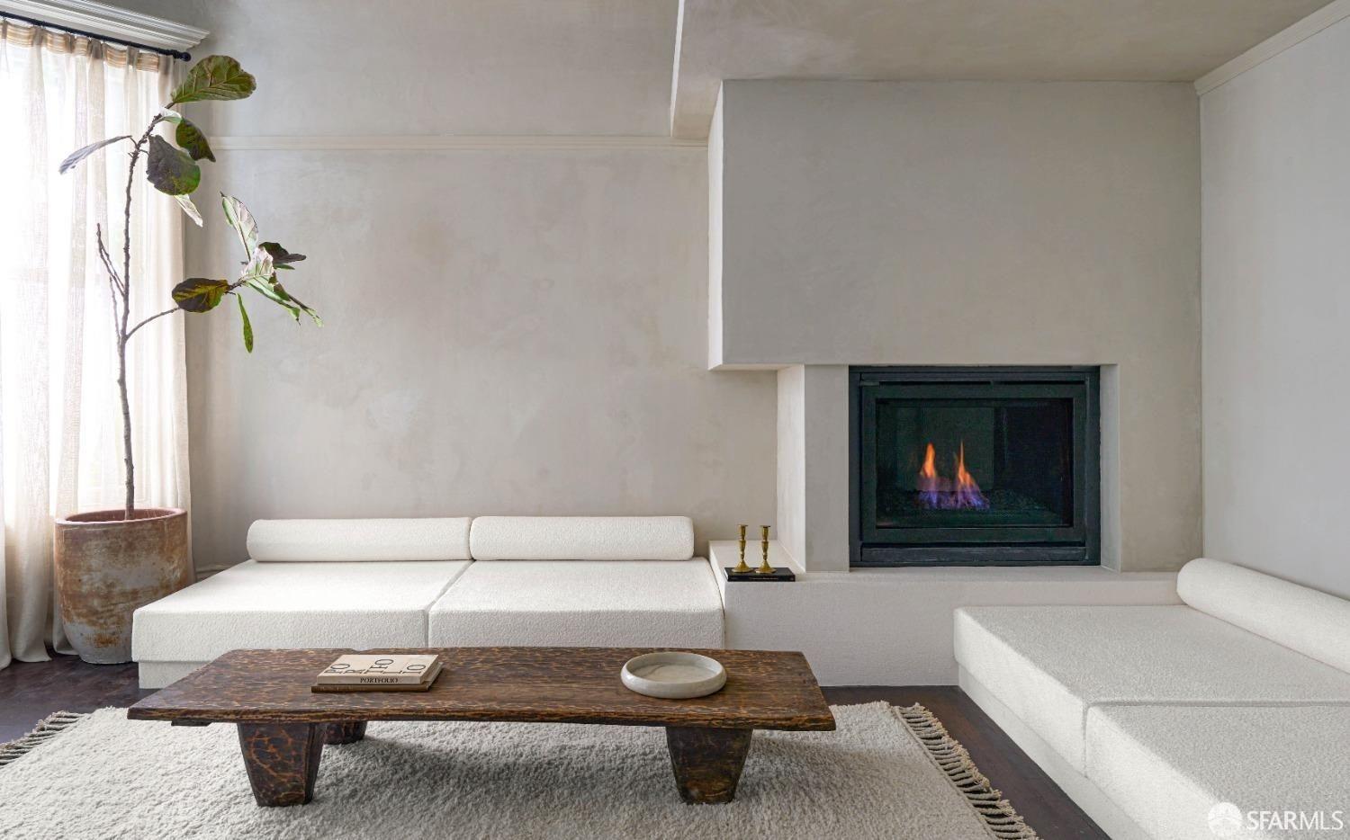 Photo #4: 426096316 Listing: Photo #4