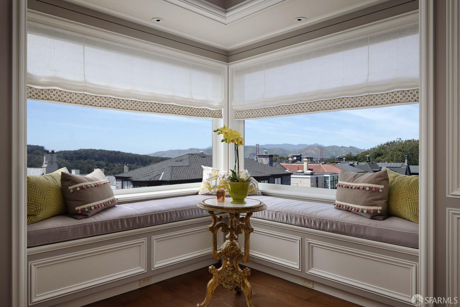 Detail Gallery Image 5 of 56 For 3199 Jackson Ave, San Francisco,  CA 94115 - 9 Beds | 10/5 Baths