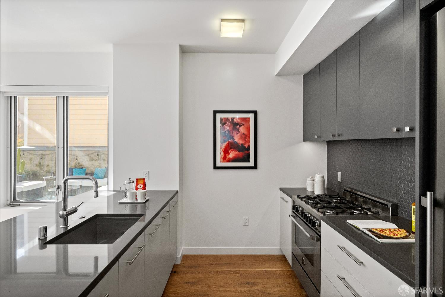 Detail Gallery Image 8 of 20 For 11 Franklin St #206,  San Francisco,  CA 94102 - 2 Beds | 2 Baths