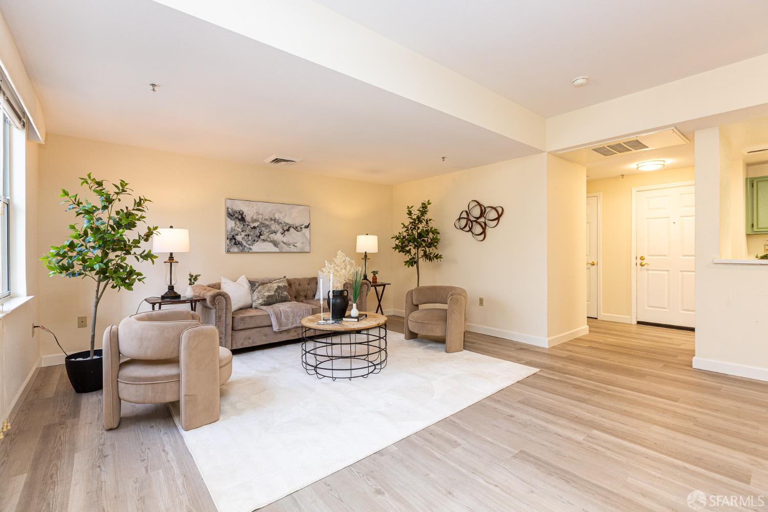 Detail Gallery Image 6 of 16 For 1840 Tice Creek Dr #2210,  Walnut Creek,  CA 94595 - 1 Beds | 1/1 Baths