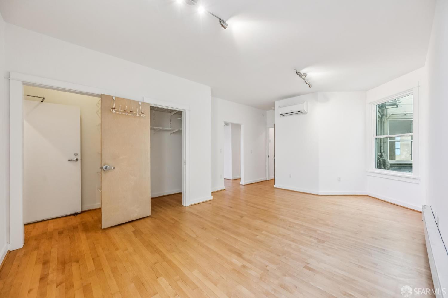 Detail Gallery Image 52 of 87 For 1066 Bryant St, San Francisco,  CA 94103 - 4 Beds | 5/1 Baths