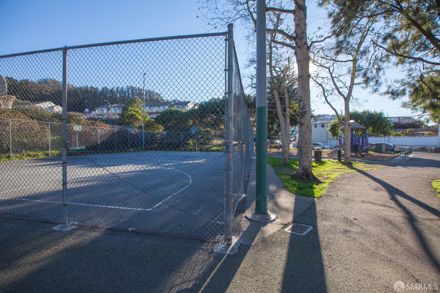 Detail Gallery Image 16 of 16 For 1010 San Antonio Cir #324,  Daly City,  CA 94014 - 1 Beds | 1 Baths