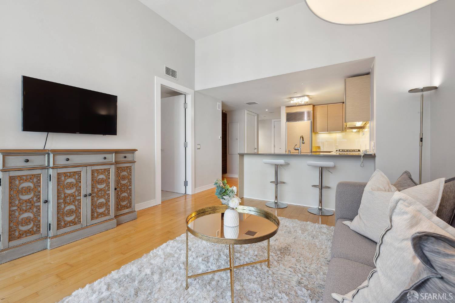 Detail Gallery Image 10 of 46 For 301 Mission St 25b,  San Francisco,  CA 94105 - 1 Beds | 1 Baths