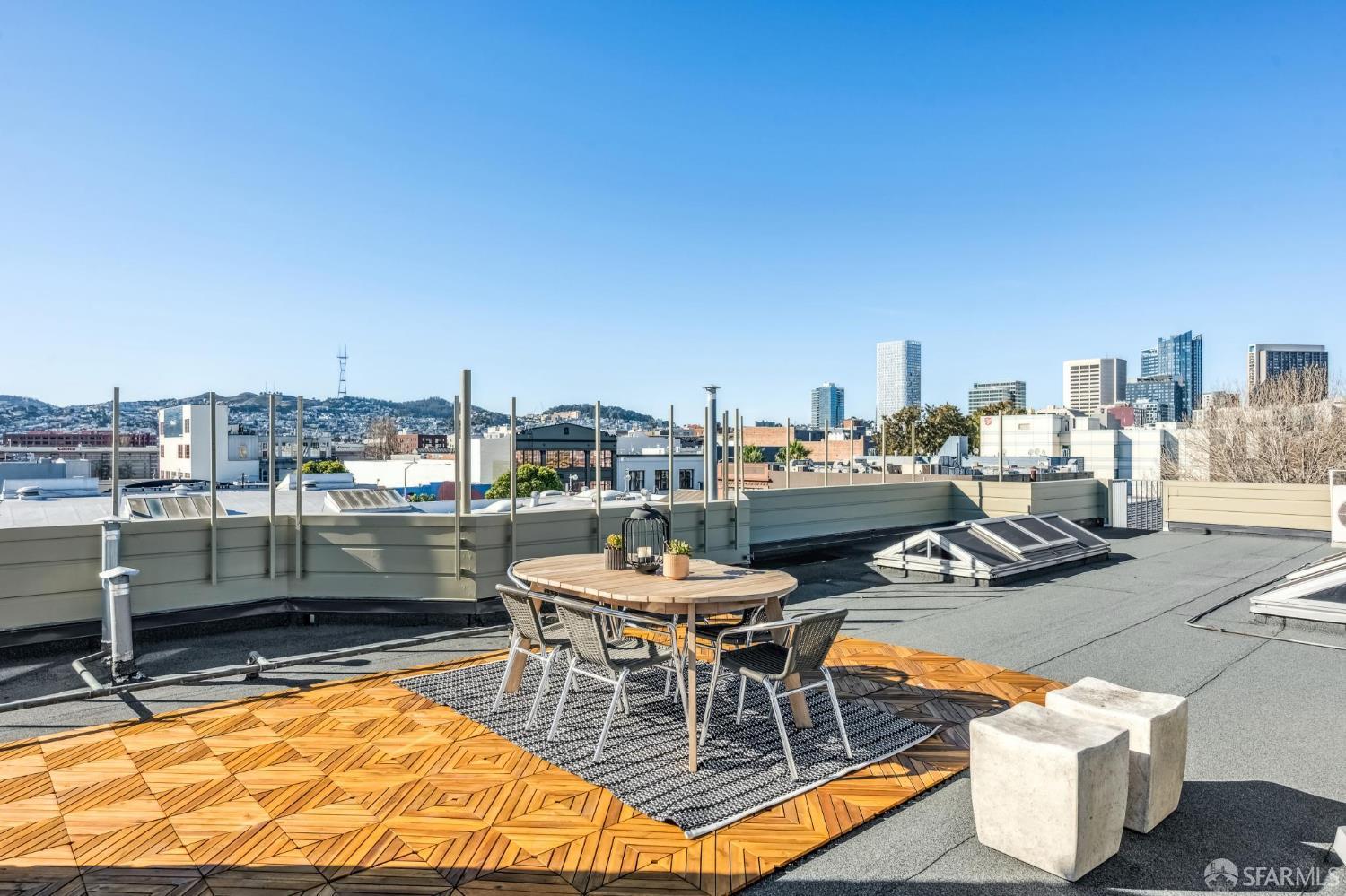 Detail Gallery Image 42 of 87 For 1066 Bryant St, San Francisco,  CA 94103 - 4 Beds | 5/1 Baths