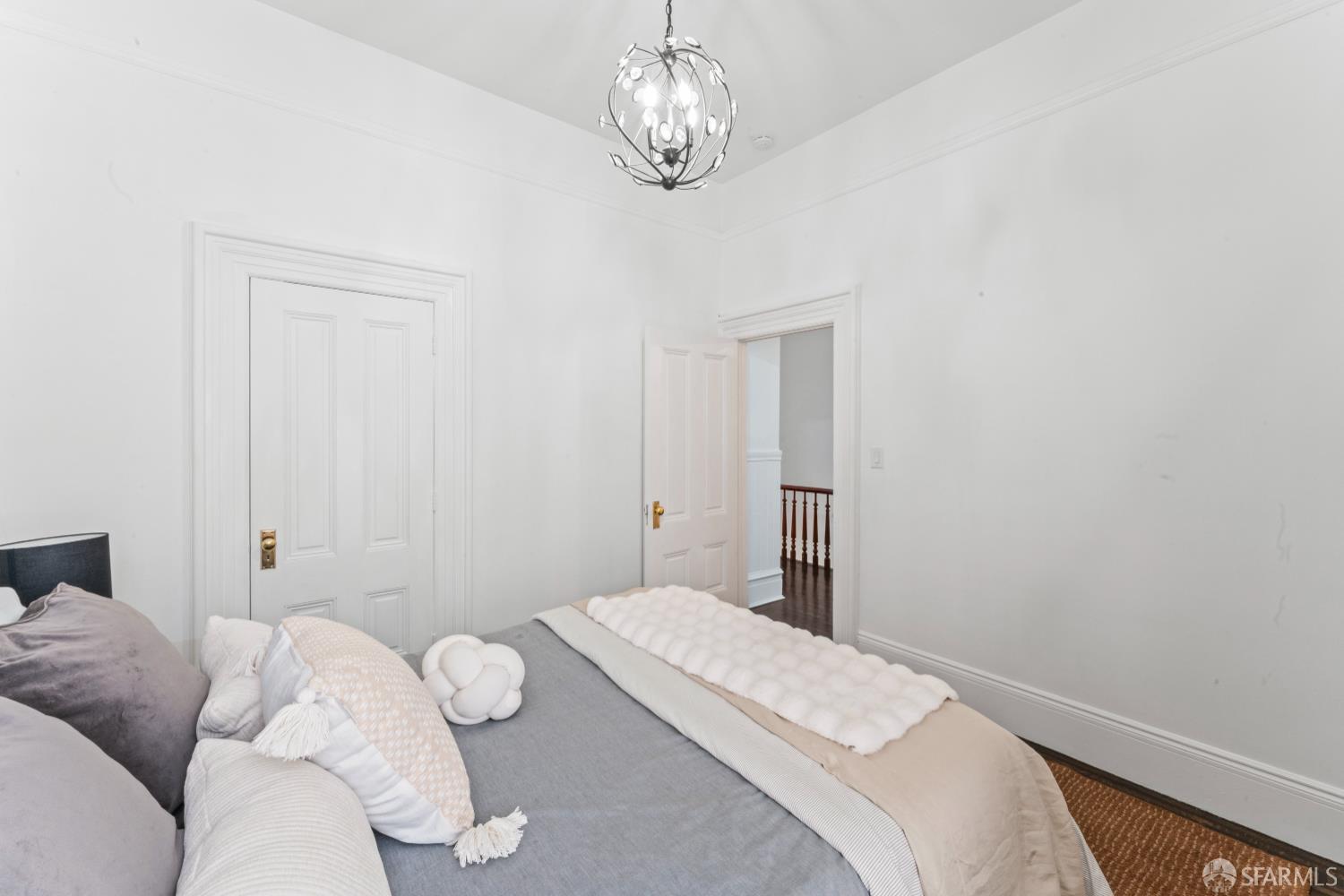 Detail Gallery Image 21 of 39 For 483 Oak St, San Francisco,  CA 94102 - 4 Beds | 2 Baths