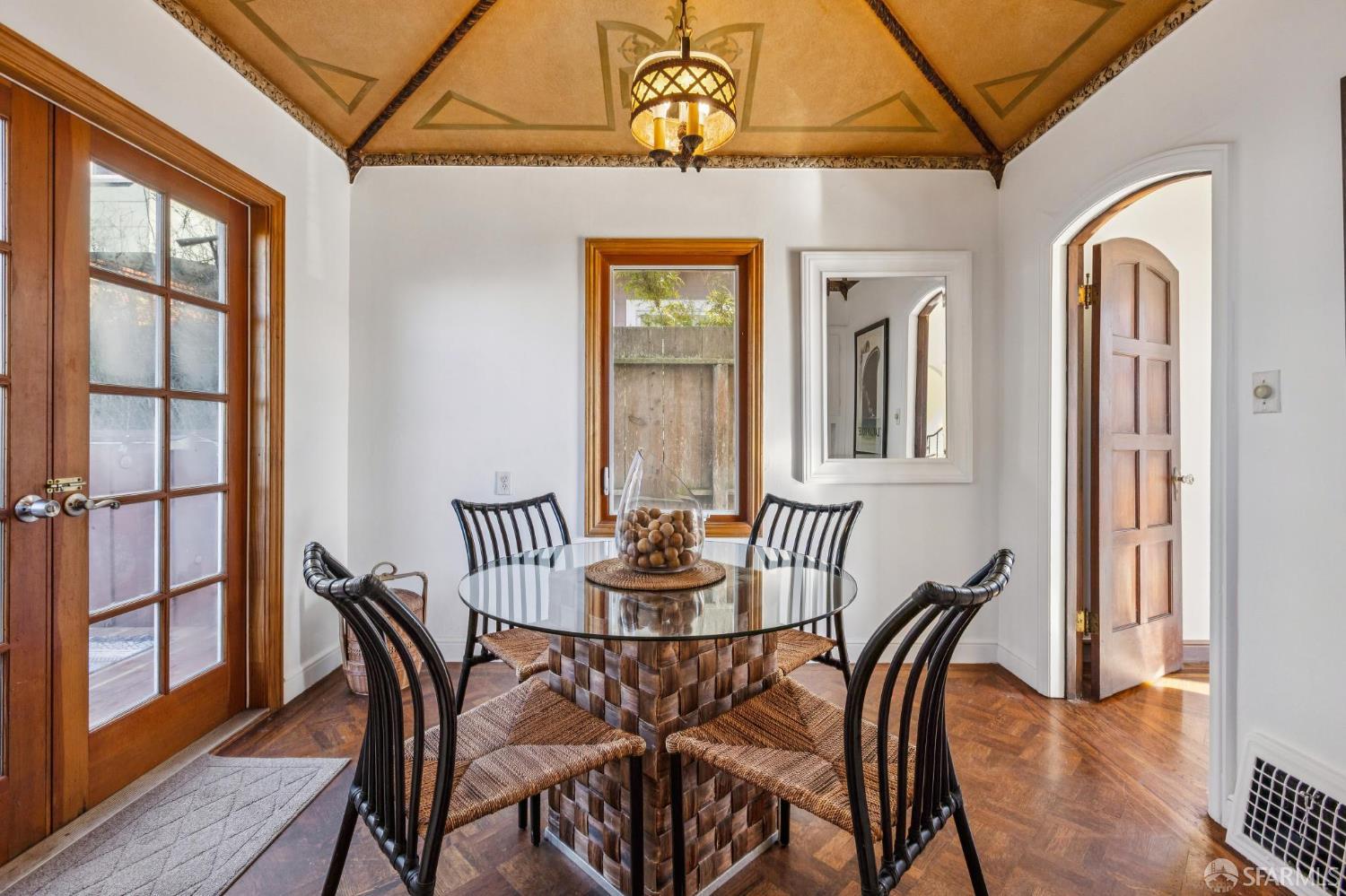 Detail Gallery Image 20 of 55 For 2830 Lawton St, San Francisco,  CA 94122 - 3 Beds | 1/2 Baths