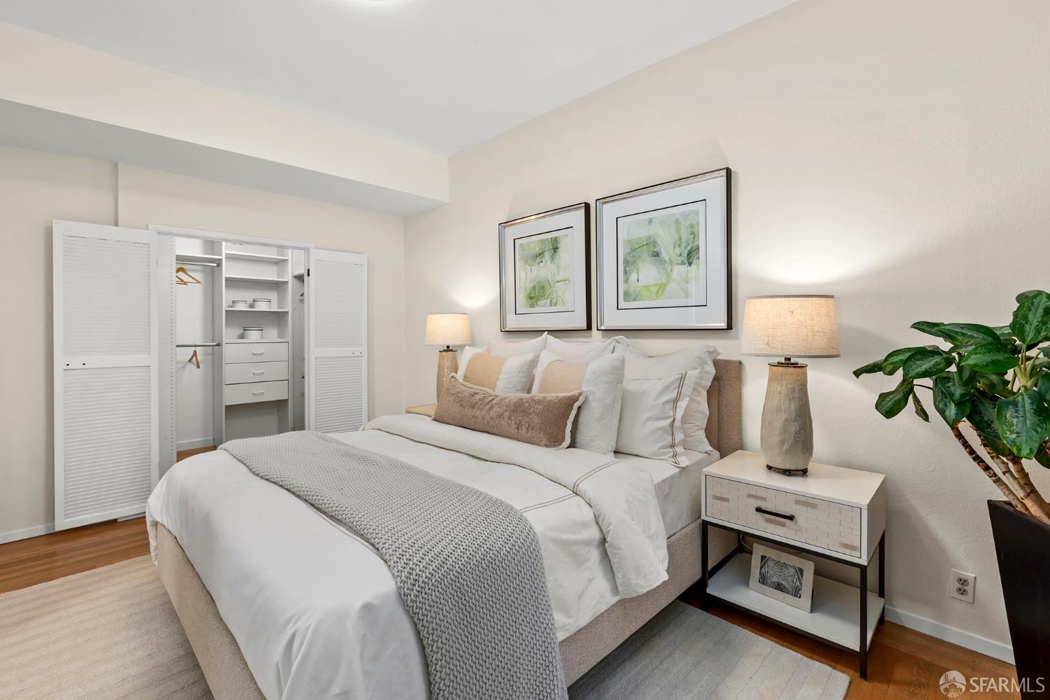 Detail Gallery Image 13 of 30 For 327 Caselli Ave, San Francisco,  CA 94114 - 2 Beds | 1/1 Baths