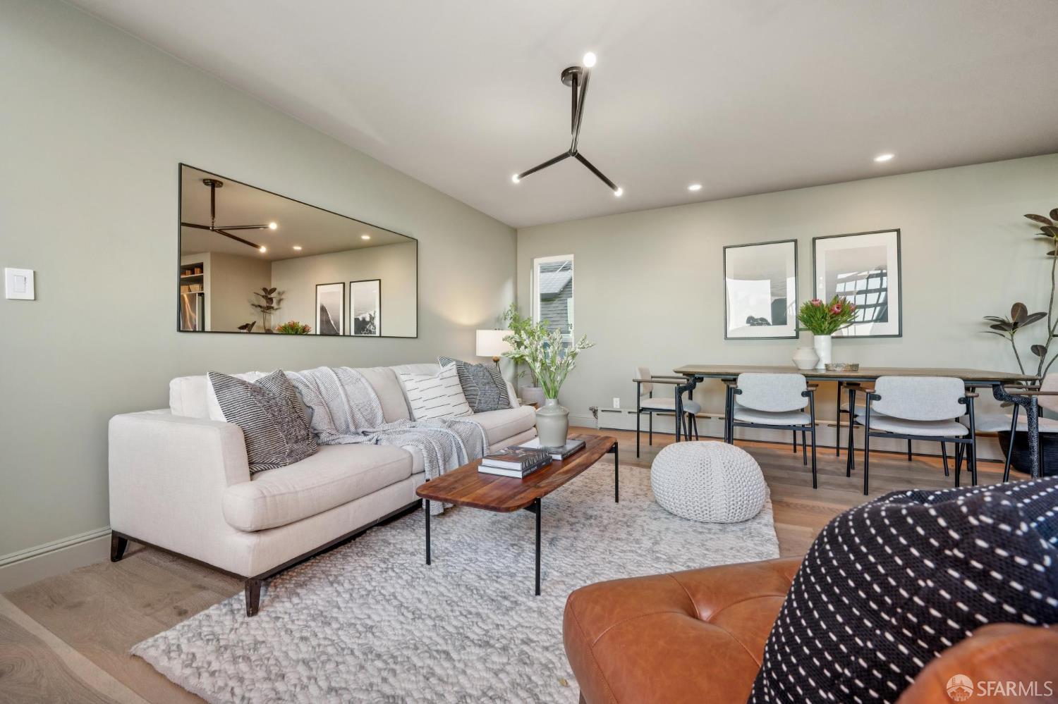 Detail Gallery Image 7 of 97 For 3316 Folsom St, San Francisco,  CA 94110 - 2 Beds | 2/1 Baths