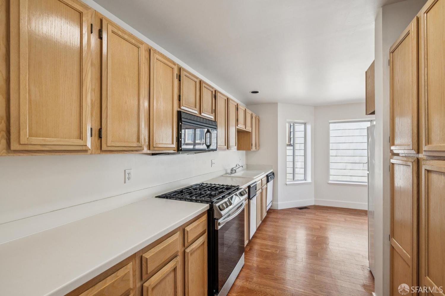 Detail Gallery Image 25 of 60 For 567 Edna St, San Francisco,  CA 94112 - 3 Beds | 3/1 Baths