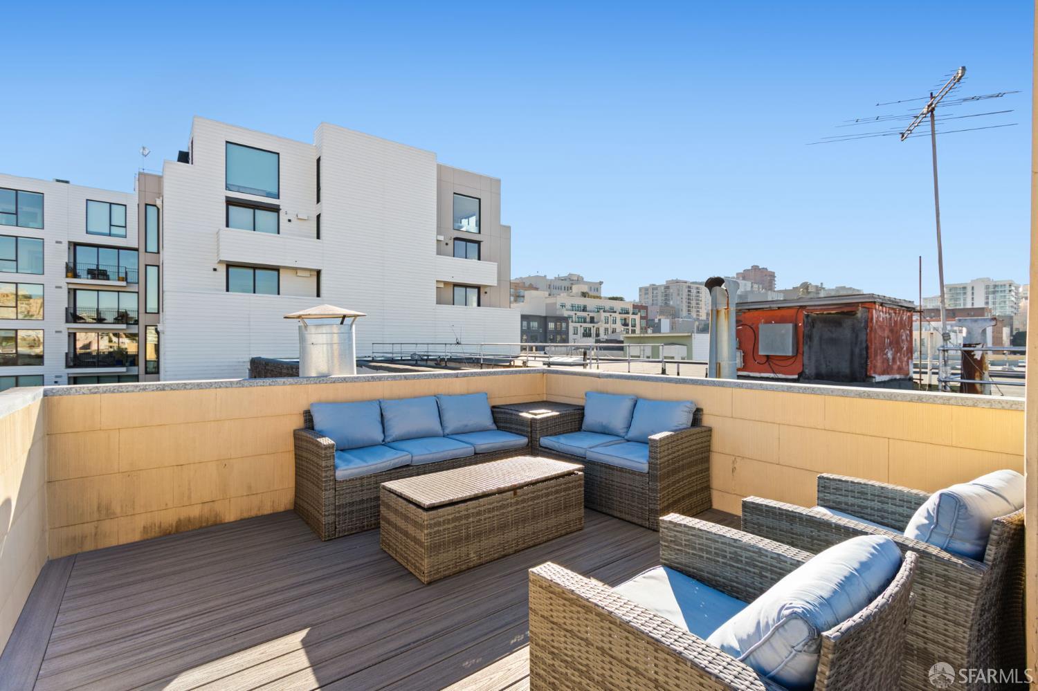 Detail Gallery Image 36 of 44 For 1461 Broadway St #205,  San Francisco,  CA 94109 - 1 Beds | 1 Baths