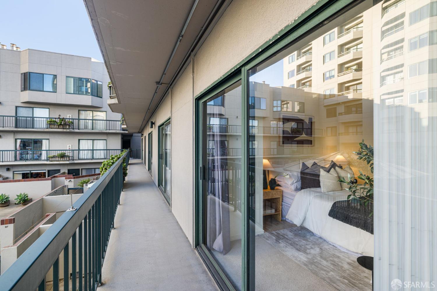 Detail Gallery Image 55 of 72 For 601 Van Ness Ave #39,  San Francisco,  CA 94102 - 2 Beds | 2 Baths