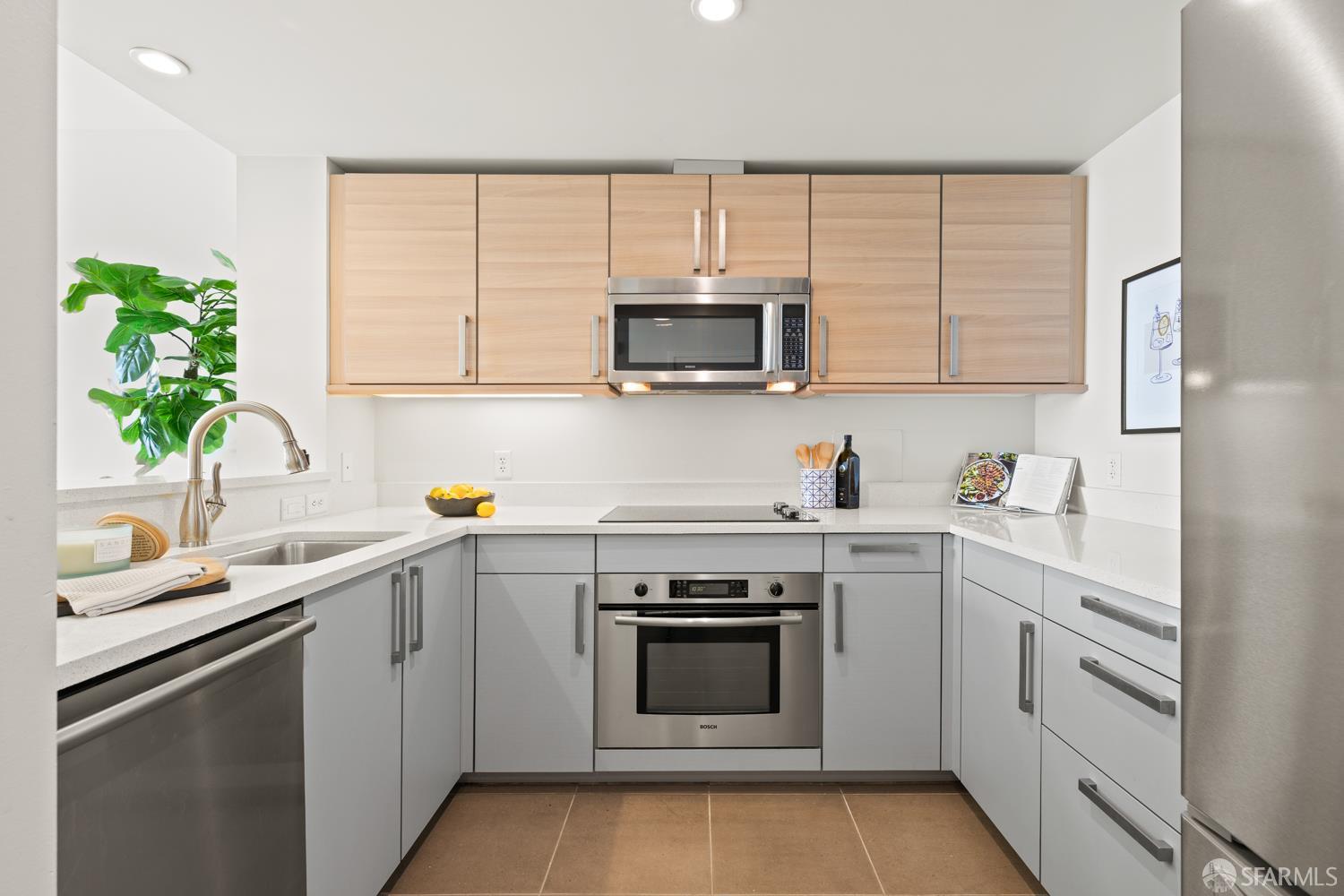 Photo #6: 426096472 Listing: Photo #6