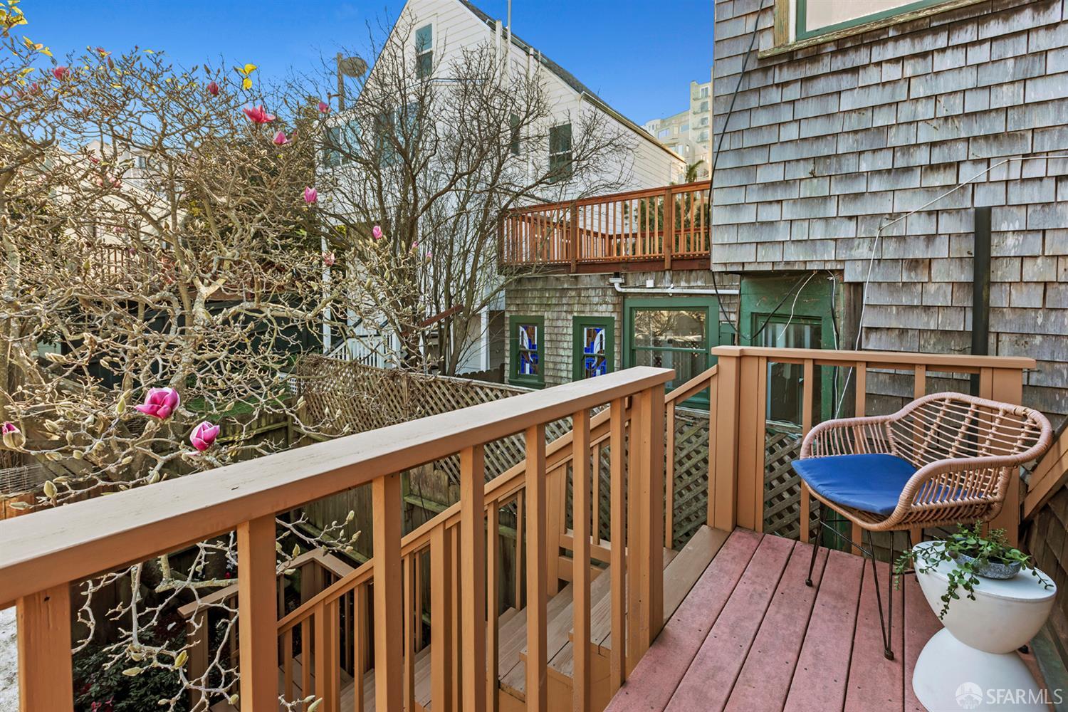 Detail Gallery Image 23 of 30 For 327 Caselli Ave, San Francisco,  CA 94114 - 2 Beds | 1/1 Baths