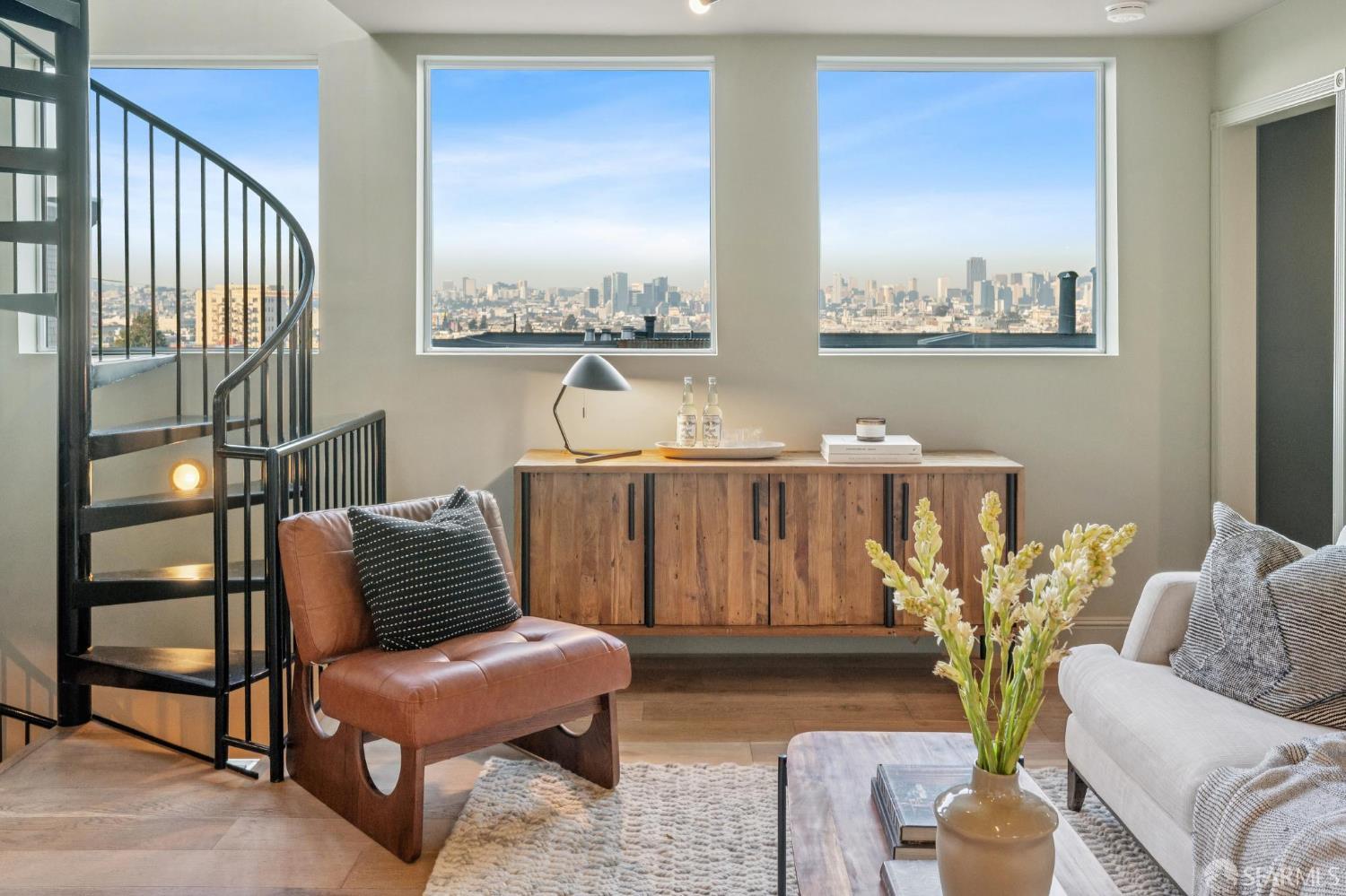 Detail Gallery Image 2 of 97 For 3316 Folsom St, San Francisco,  CA 94110 - 2 Beds | 2/1 Baths