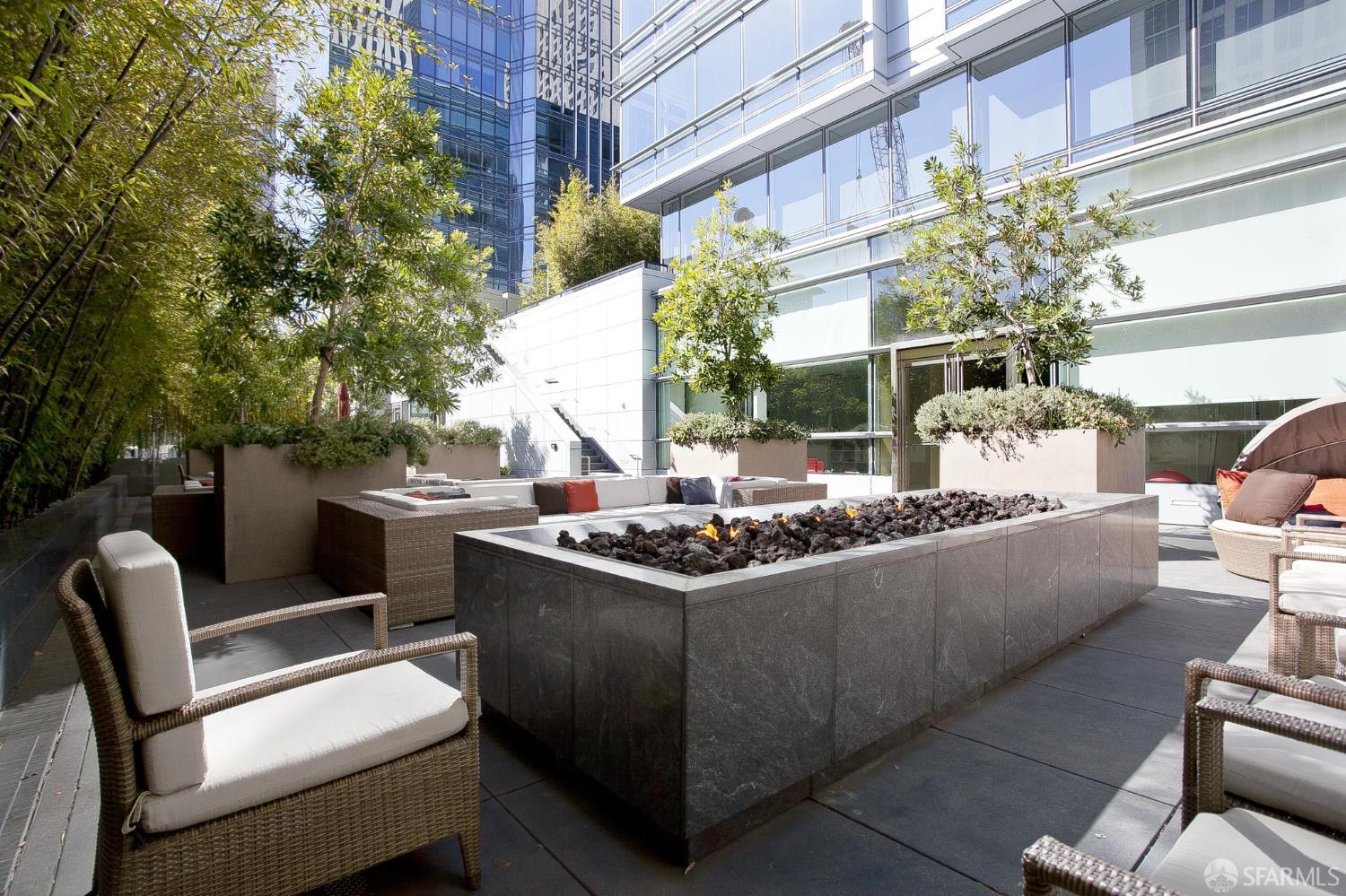 Detail Gallery Image 31 of 34 For 301 Mission St 35e,  San Francisco,  CA 94105 - 2 Beds | 2 Baths