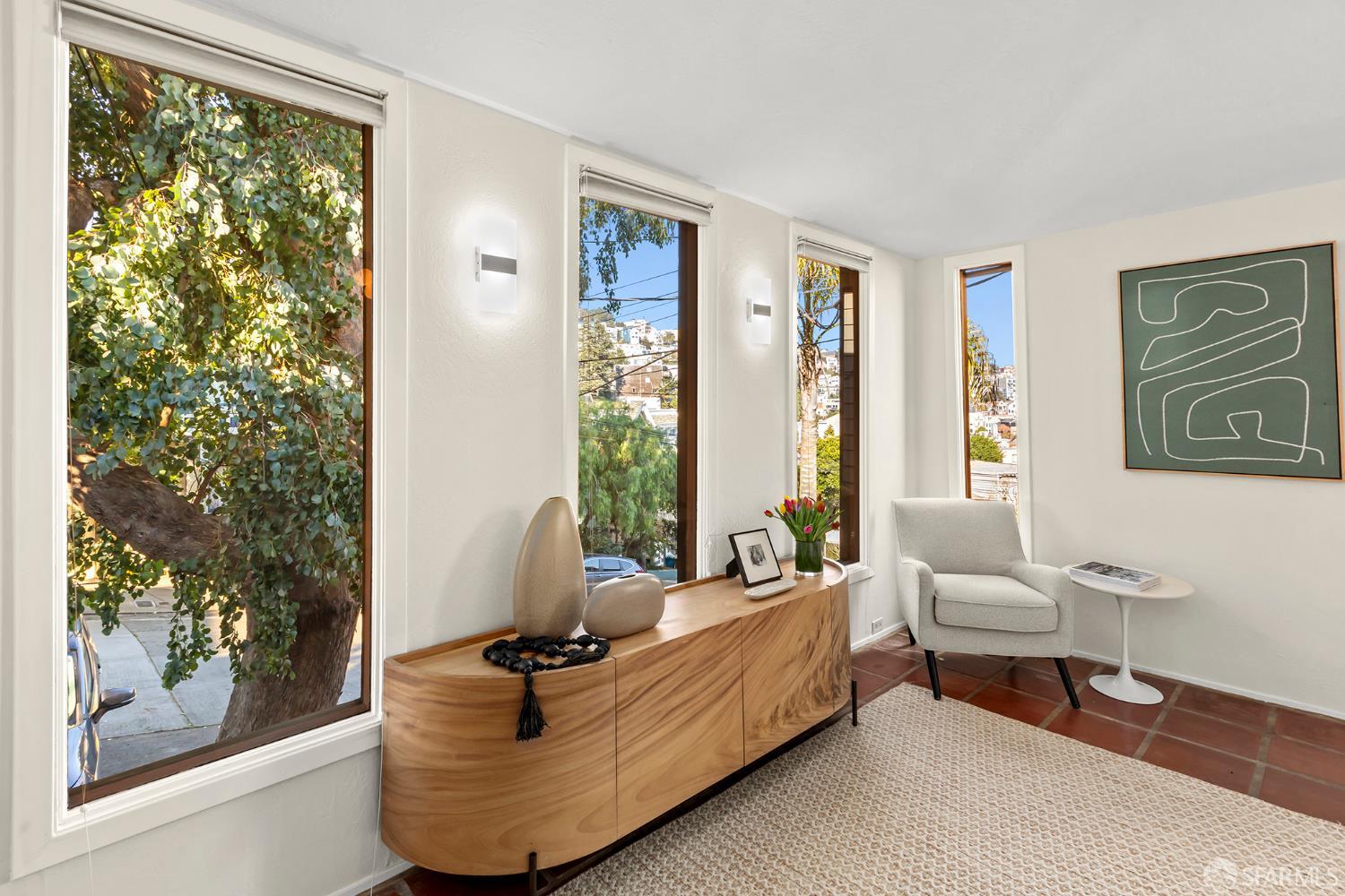 Detail Gallery Image 4 of 30 For 327 Caselli Ave, San Francisco,  CA 94114 - 2 Beds | 1/1 Baths