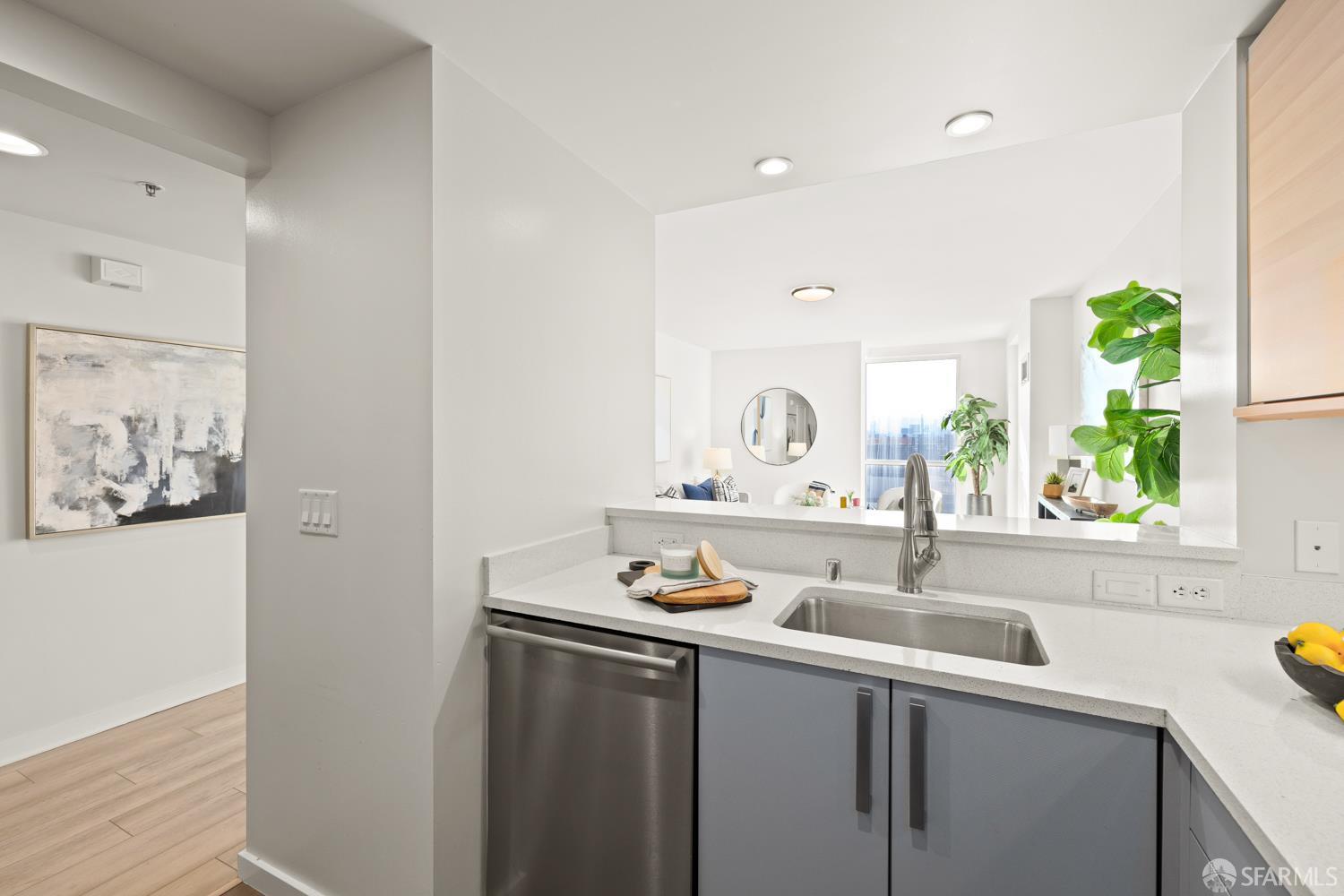 Photo #23: 426096472 Listing: Photo #23