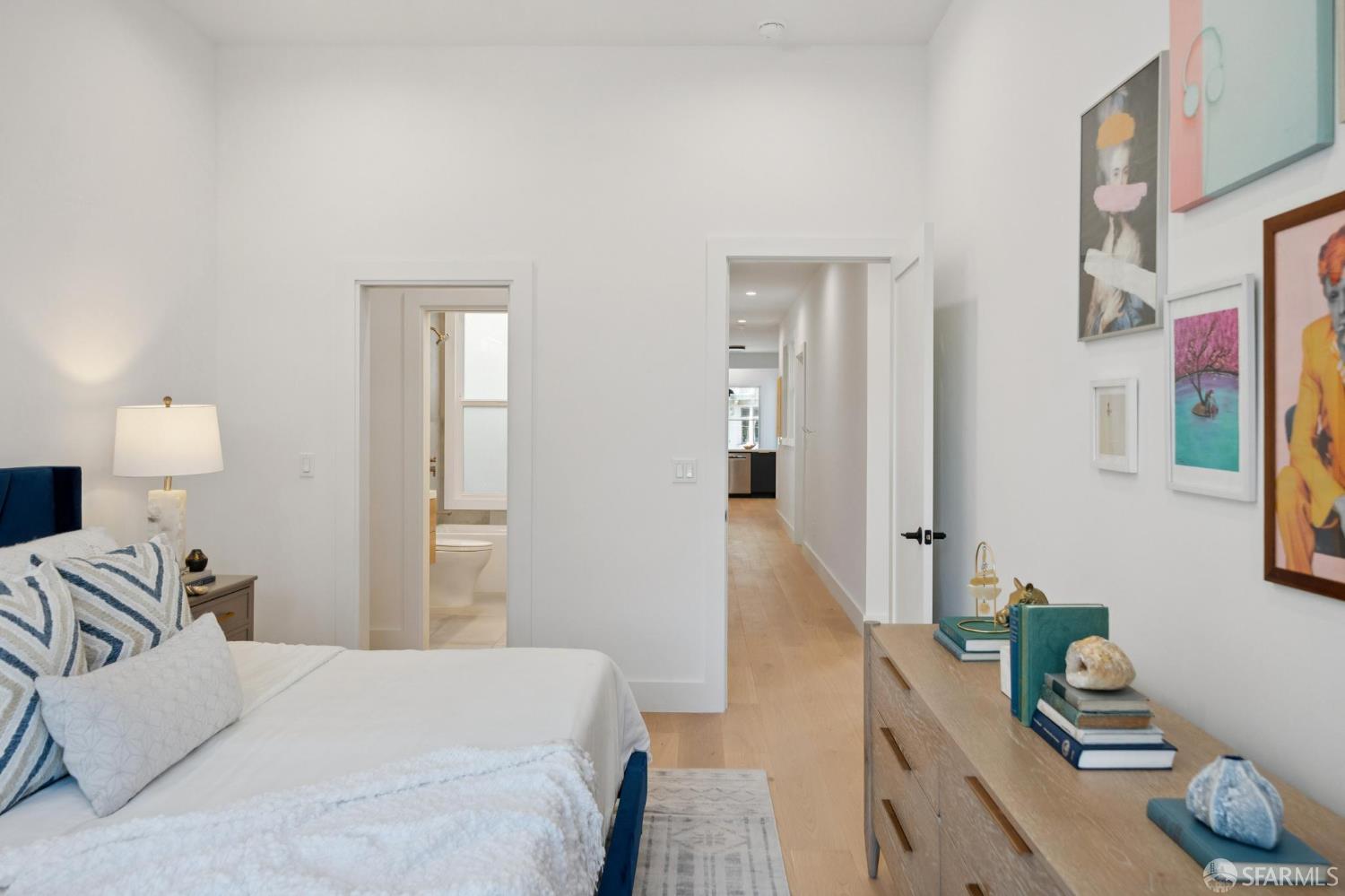 Detail Gallery Image 40 of 56 For 224 Clayton St #224,  San Francisco,  CA 94117 - 4 Beds | 2/1 Baths