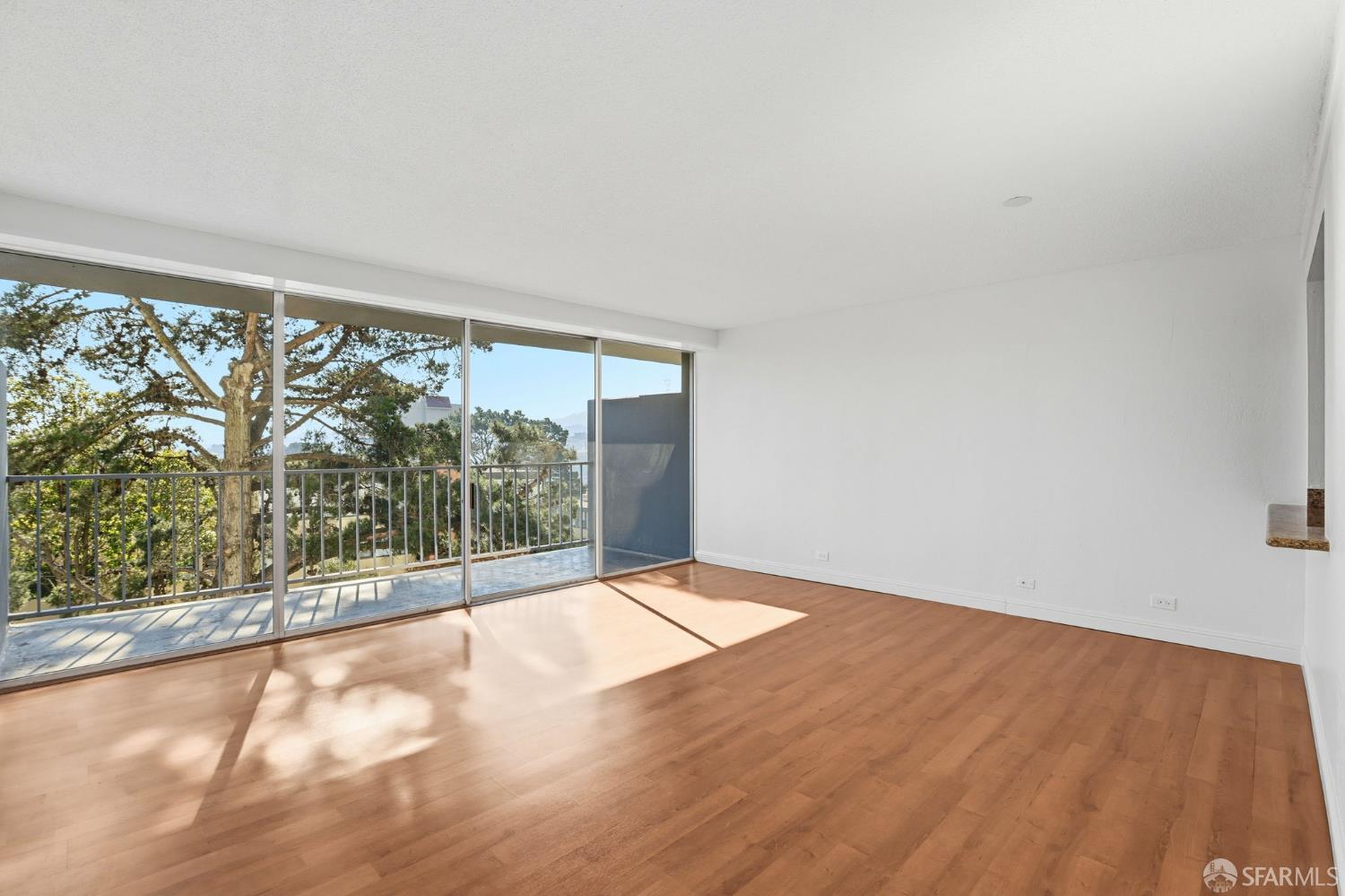 Detail Gallery Image 10 of 35 For 66 Cleary Ct #509,  San Francisco,  CA 94109 - 3 Beds | 2 Baths