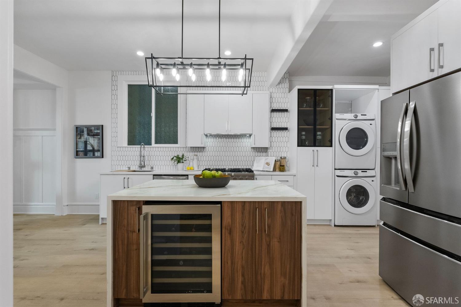 Photo #3: 426096672 Listing: Photo #3