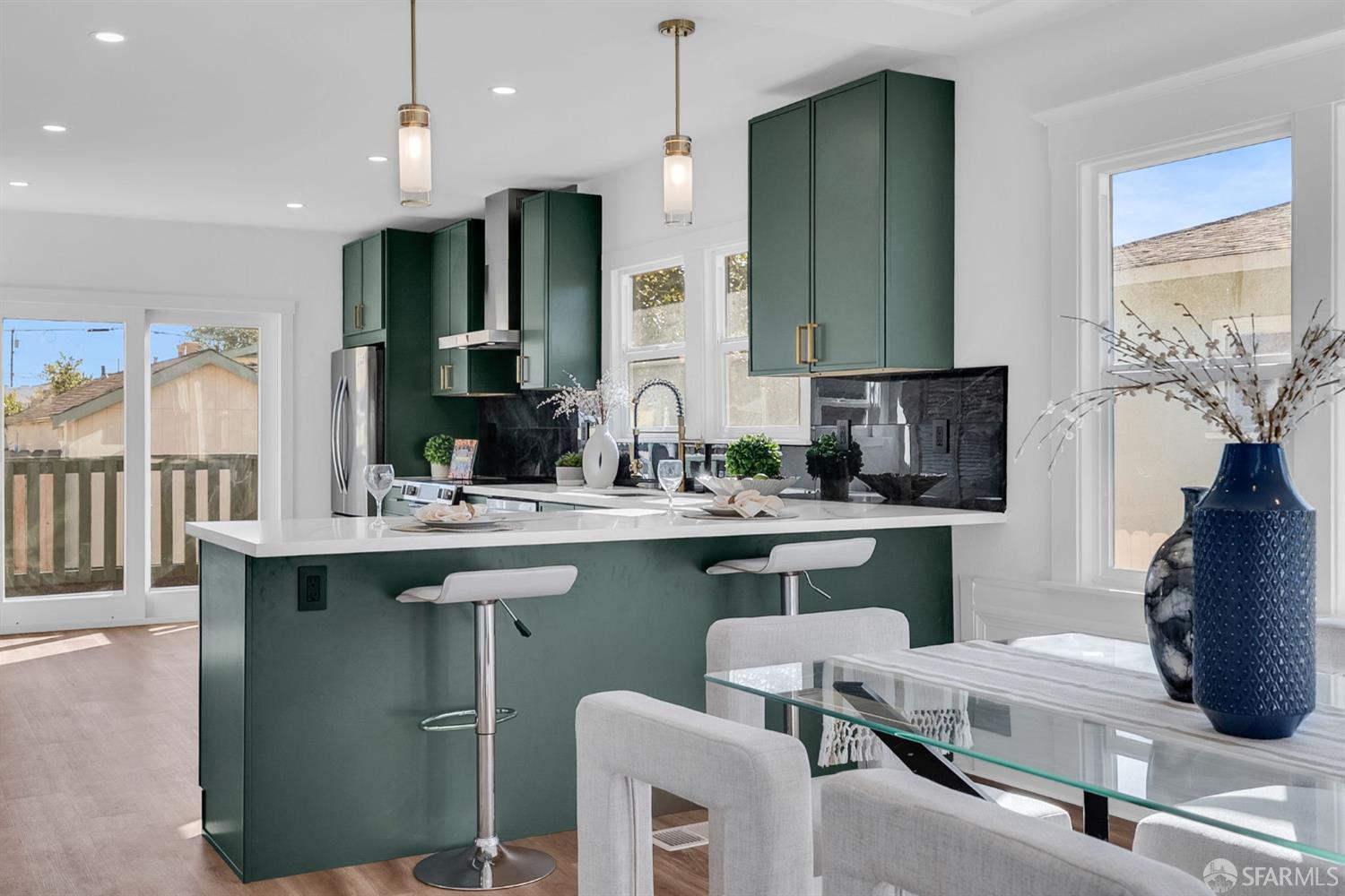 Detail Gallery Image 25 of 56 For 2906 Seminary Ave, Oakland,  CA 94605 - 2 Beds | 2 Baths