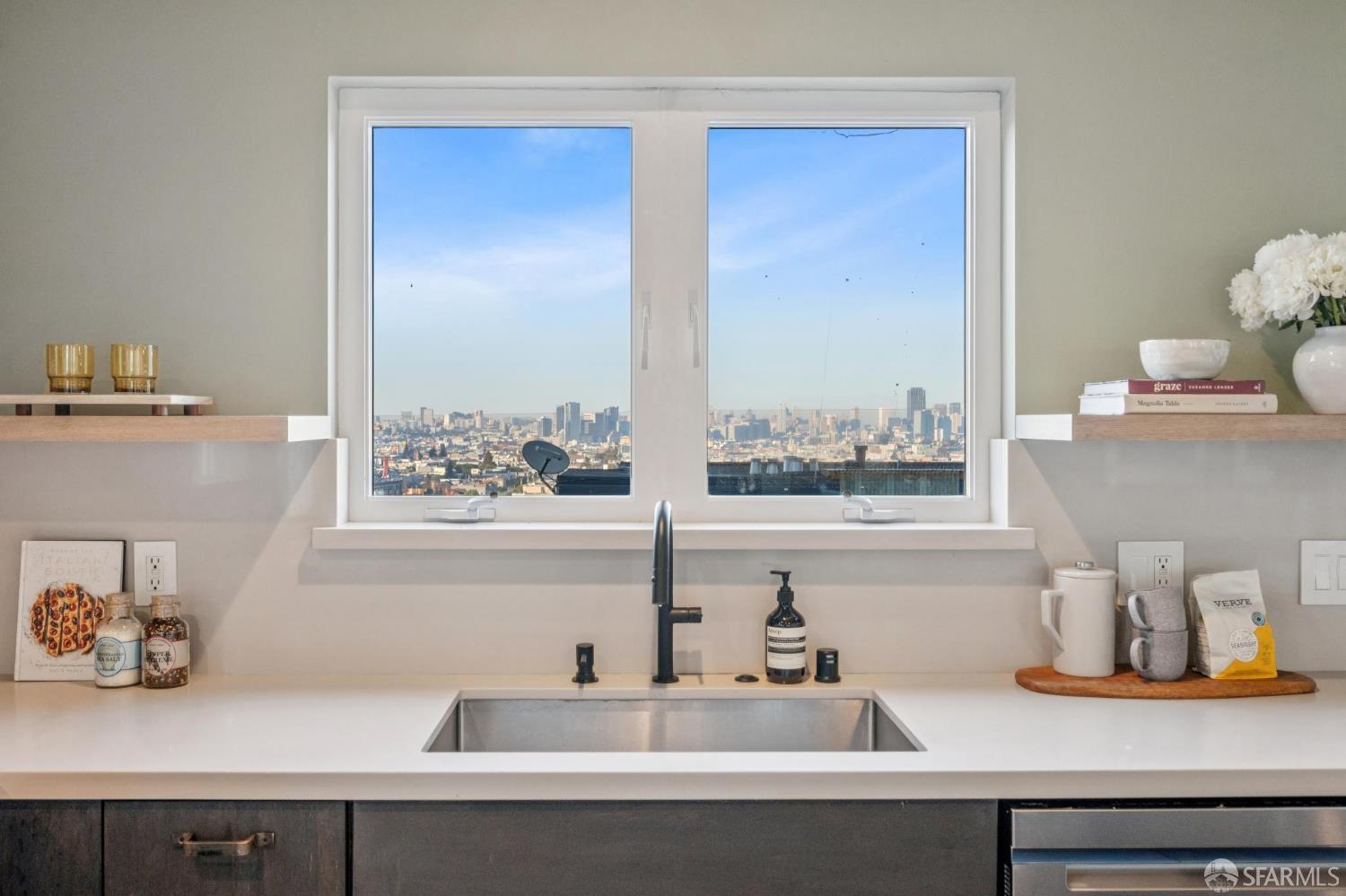 Detail Gallery Image 23 of 97 For 3316 Folsom St, San Francisco,  CA 94110 - 2 Beds | 2/1 Baths