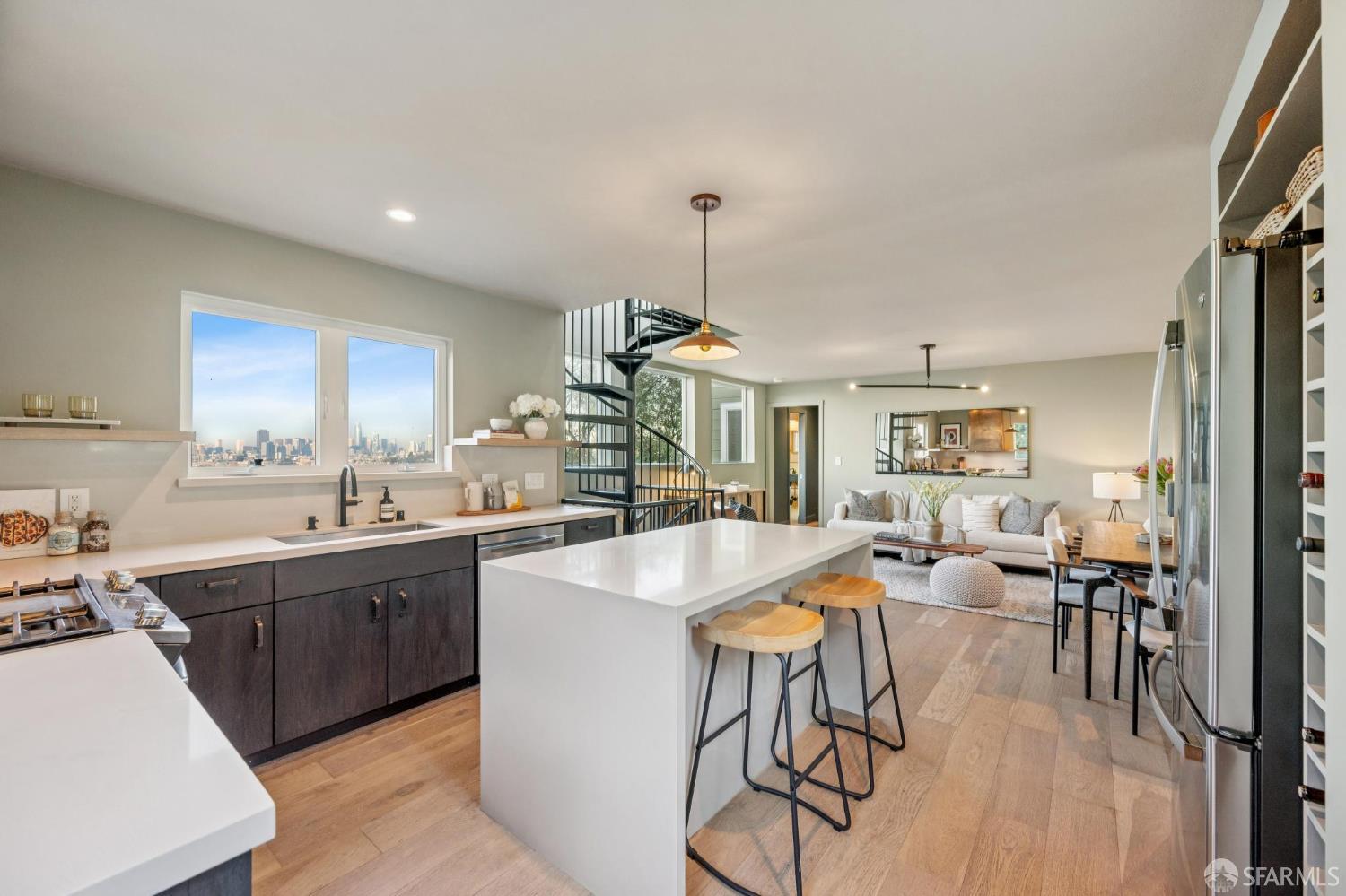 Detail Gallery Image 24 of 97 For 3316 Folsom St, San Francisco,  CA 94110 - 2 Beds | 2/1 Baths