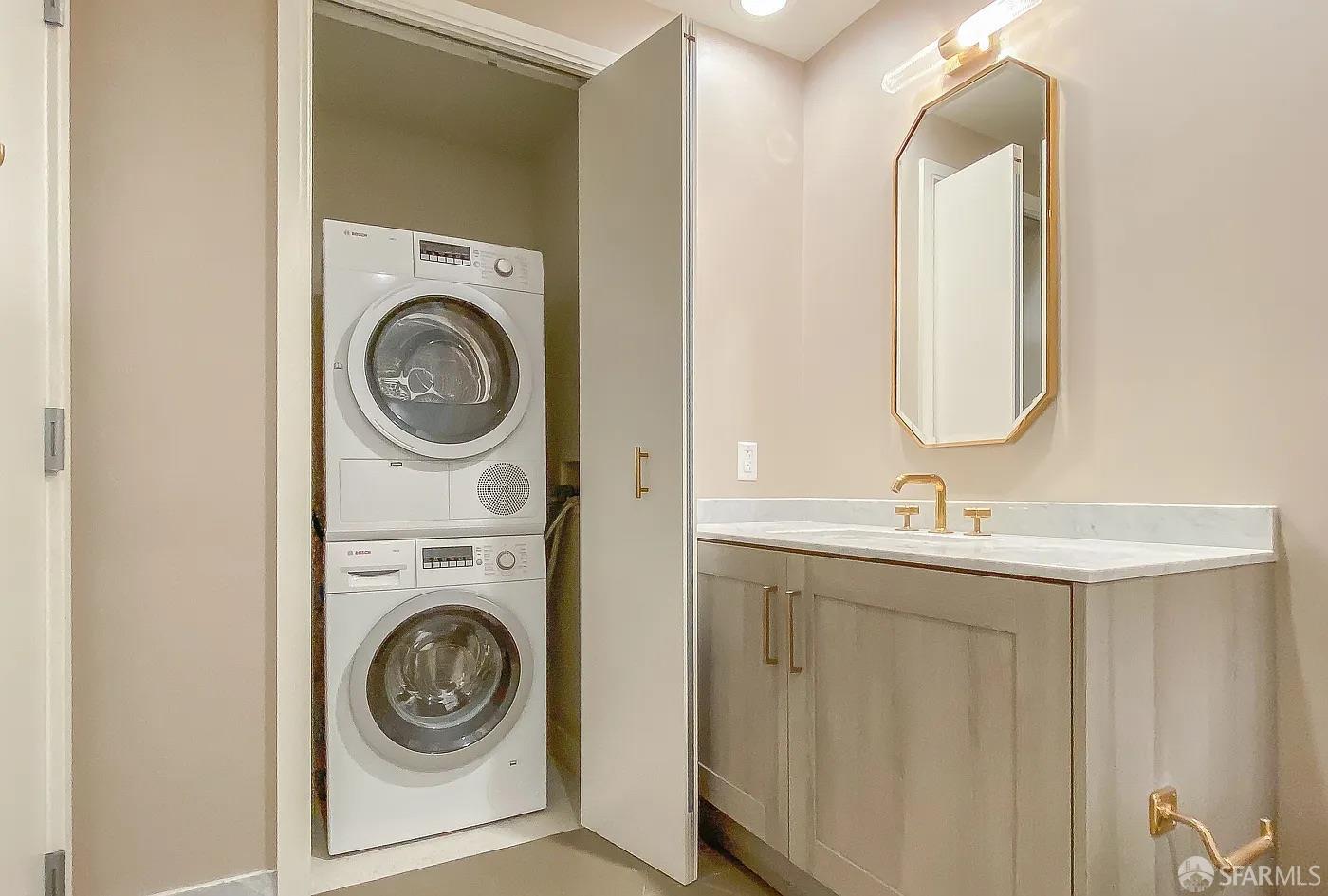 Photo #25: 426096610 Listing: Photo #25